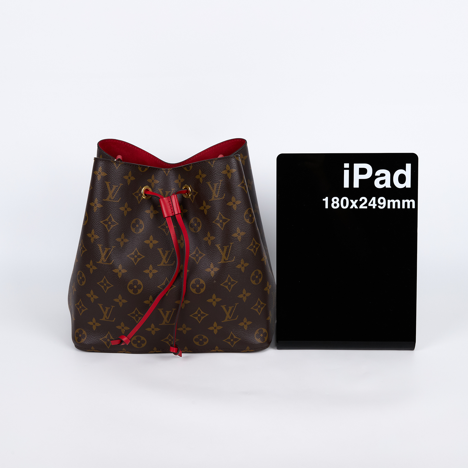 路易威登 LOUIS VUITTON NéoNoé MM 經典帆布 肩背 水桶包 紅色 M44021 原花紅NEONOE水桶包 背帶