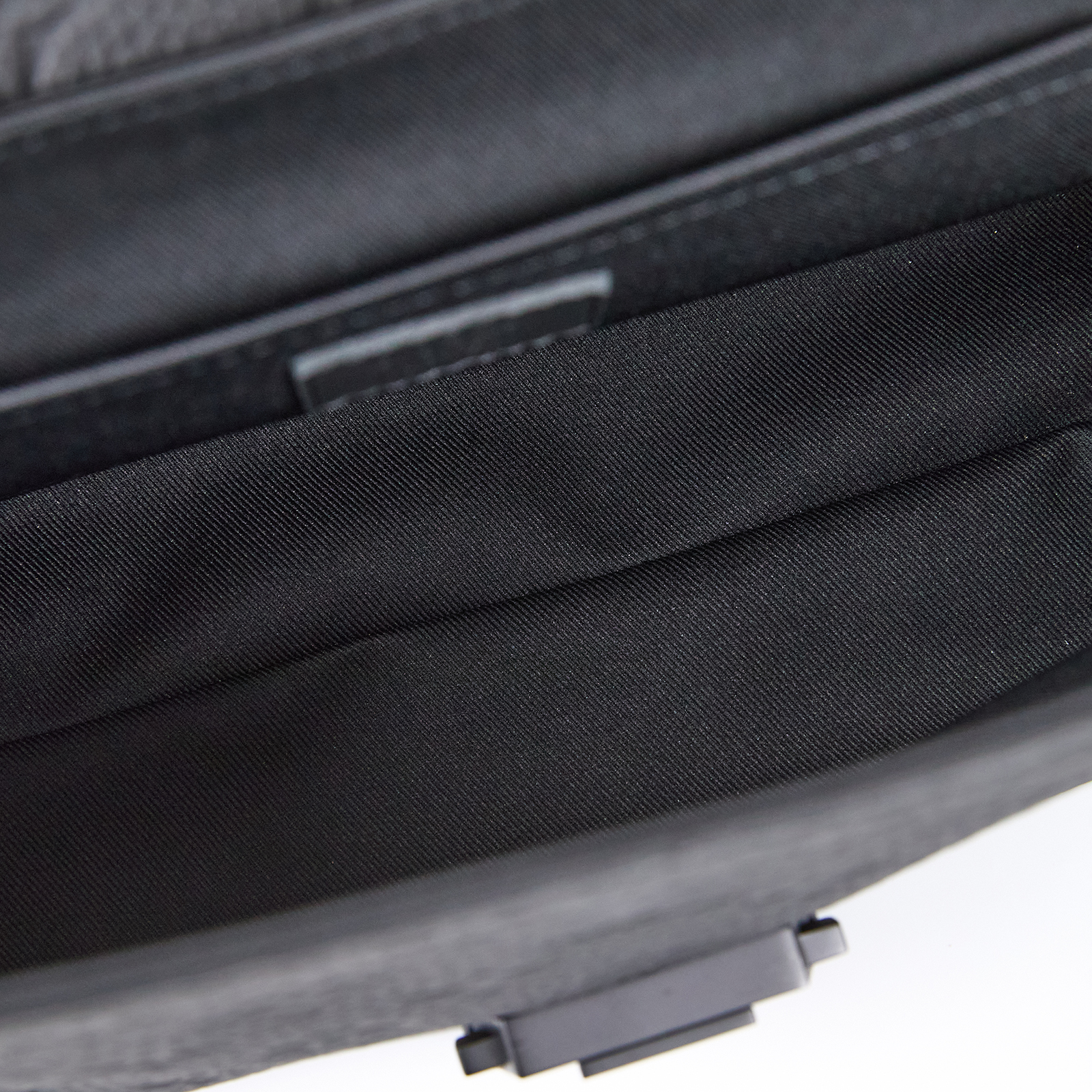 路易威登 LOUIS VUITTON S-Cape 郵差包 斜背包 肩背包 M23741 晶片款 黑原花壓紋S-Cape 防塵袋