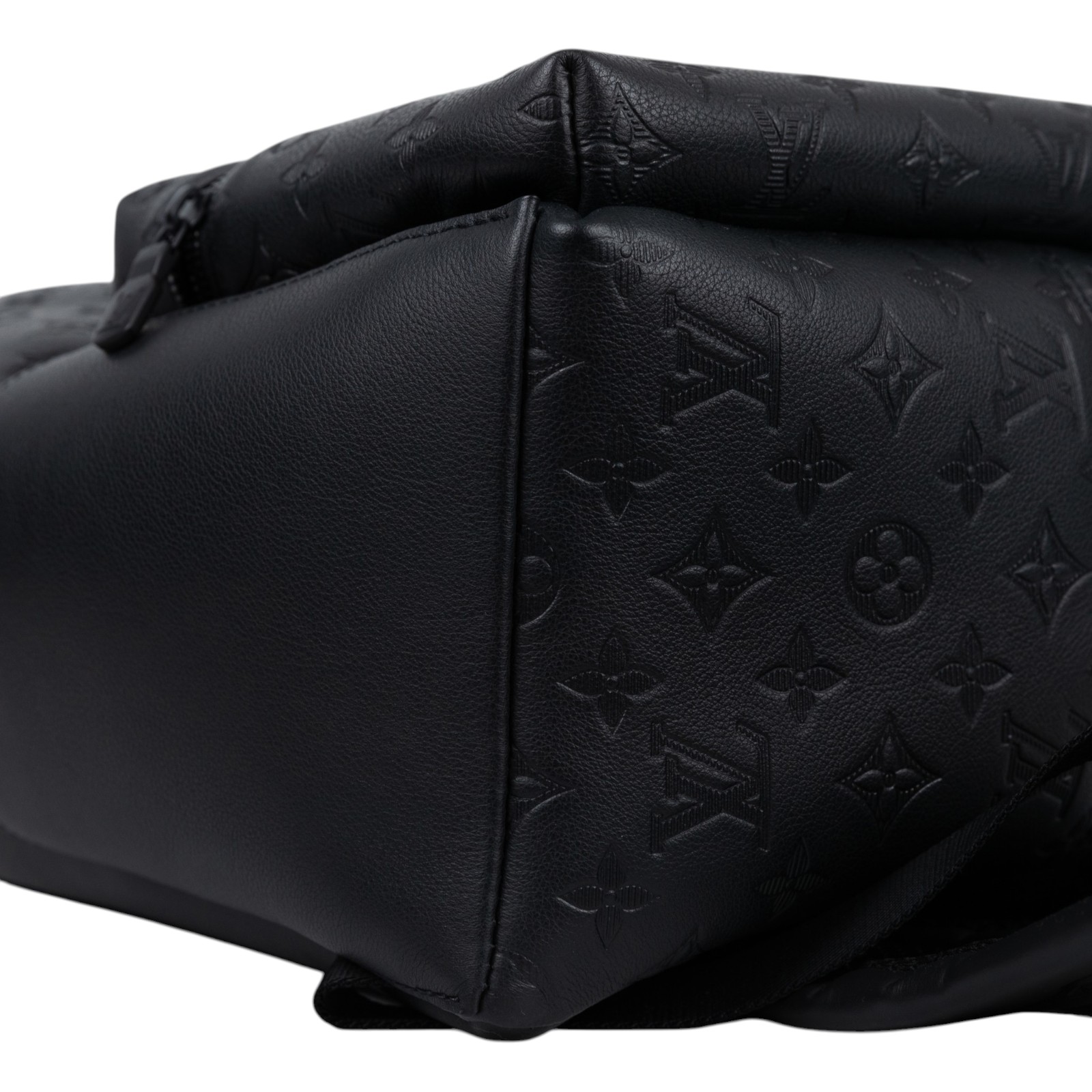路易威登 LOUIS VUITTON Discovery 後背包 黑色 M46553 晶片款 黑壓花Discovery 背包 PM 原廠盒子/防塵袋