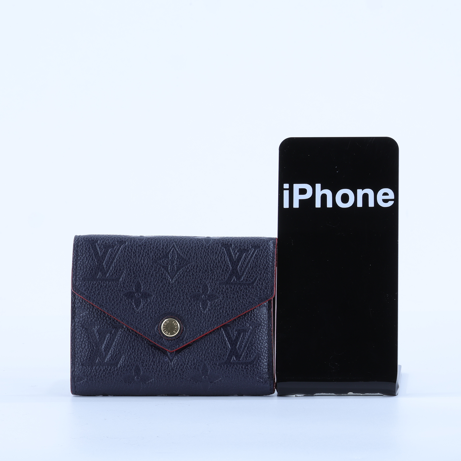 路易威登 LOUIS VUITTON Victorine 壓花皮革 三折暗釦 短夾 海軍藍 紅色 M64577 晶片款  原廠盒子/防塵袋