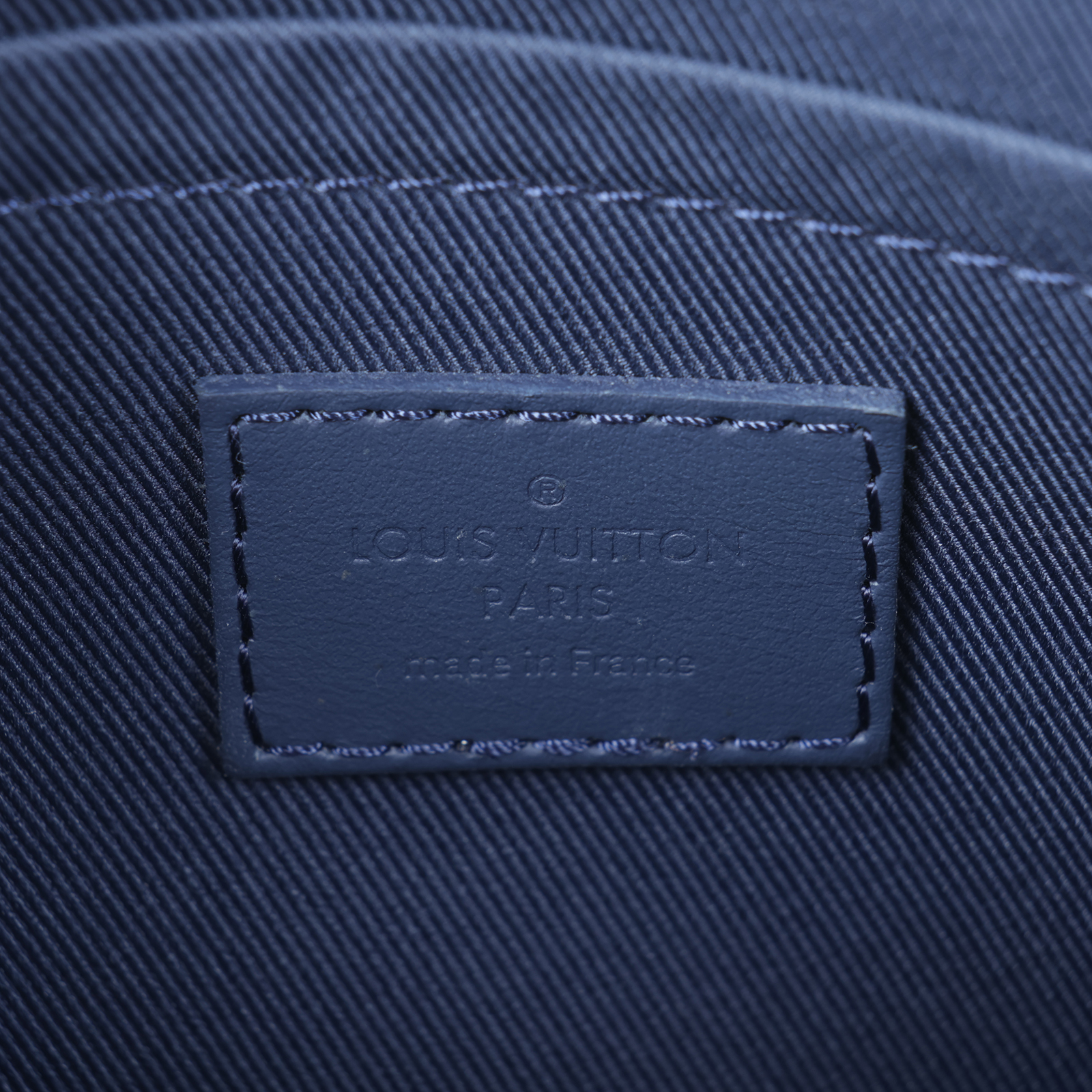 路易威登 LOUIS VUITTON Fastline Messenger 郵差包 肩背包 斜背包 M22611 晶片款  防塵袋/背帶