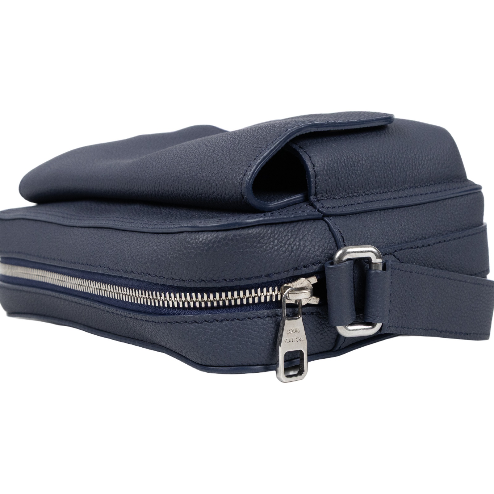 路易威登 LOUIS VUITTON Boarding 郵差包 肩背包 斜背包 M15260 晶片款 海軍藍Boarding郵差包 無附屬品
