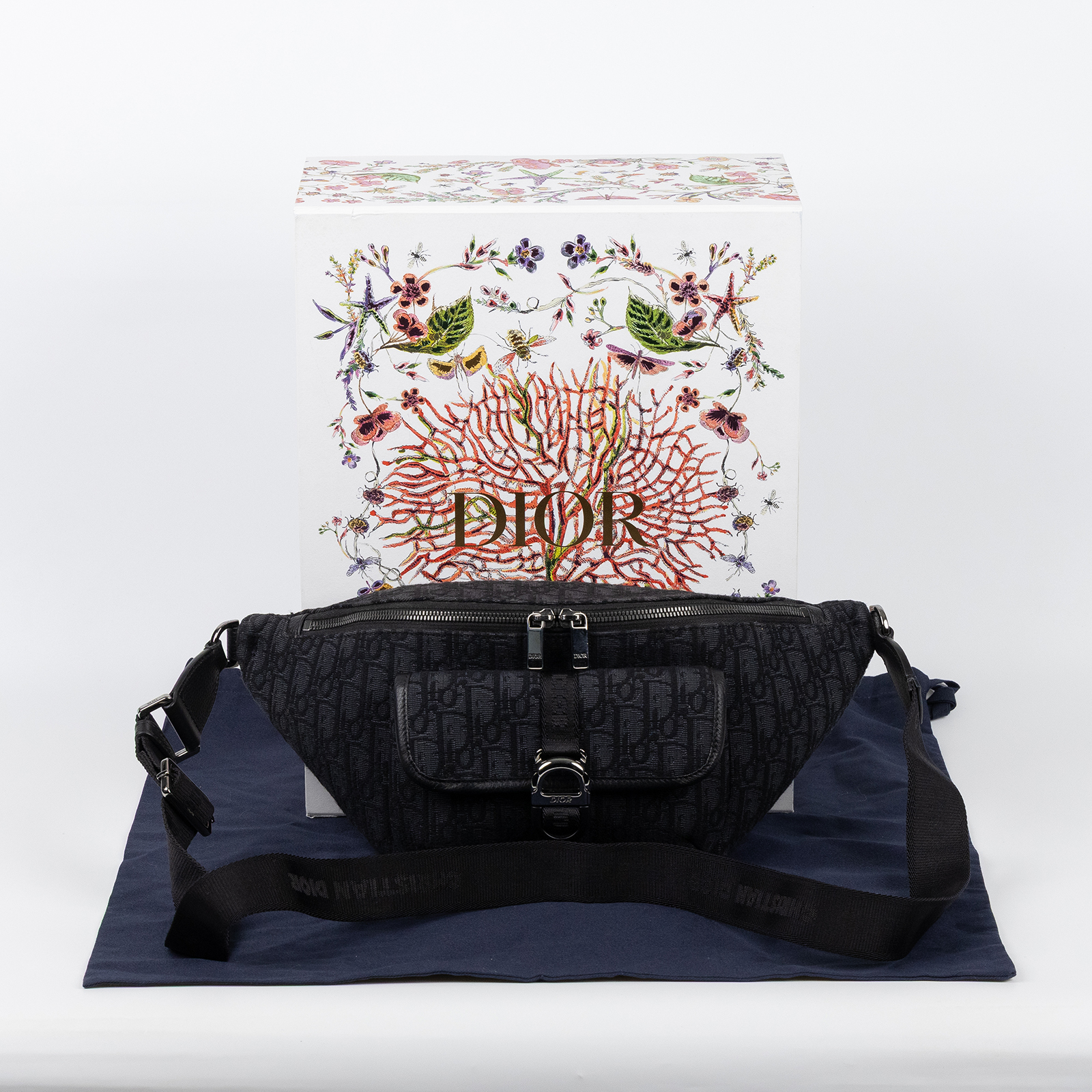 迪奧 CHRISTIAN DIOR 腰包 胸包 斜背包 1EIBO071YKY 黑緹花Dior 8腰包 原廠盒子/防塵袋