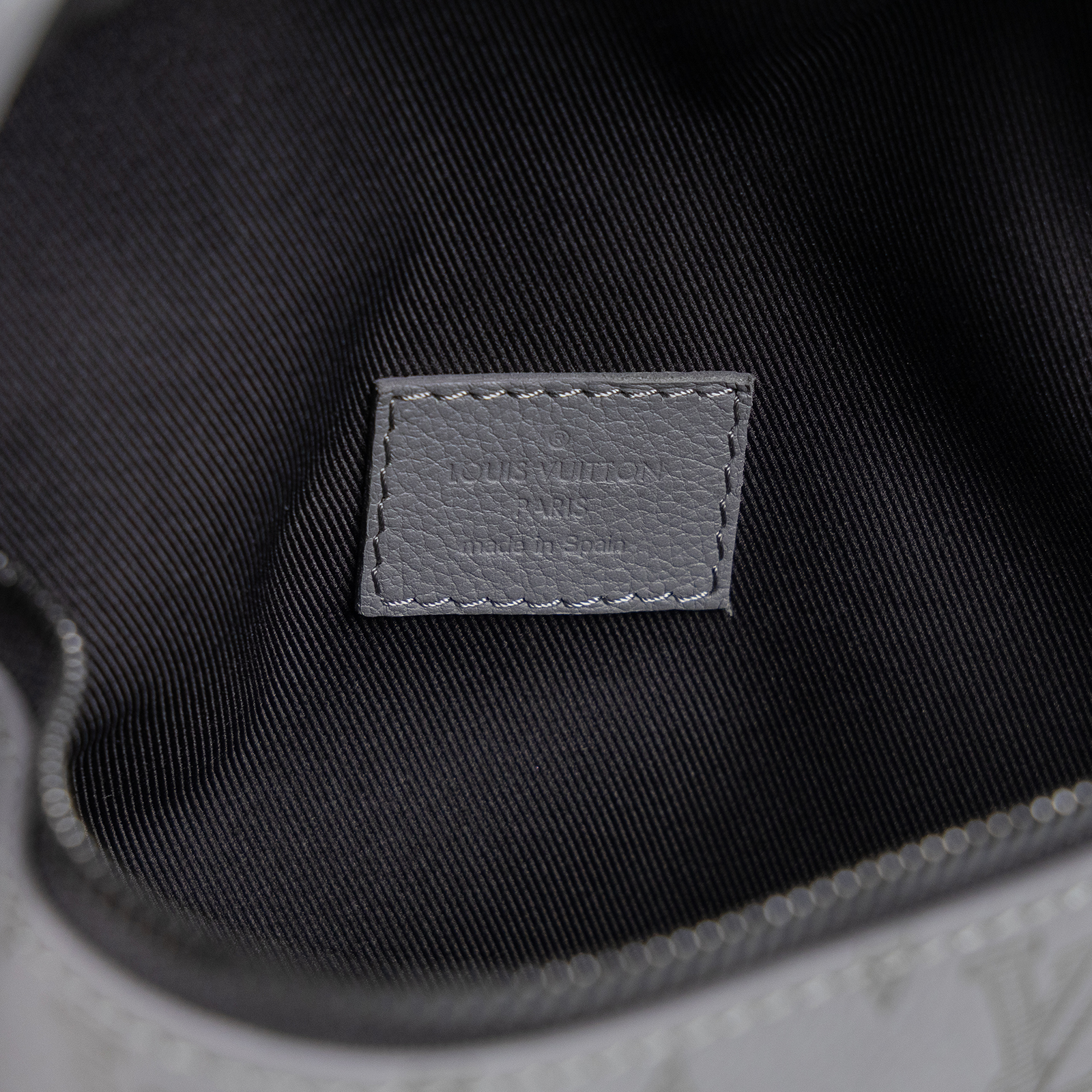 路易威登 LOUIS VUITTON Discovery 腰包 灰色 M46108 晶片款 灰壓花DISCOVERY腰包 無附屬品