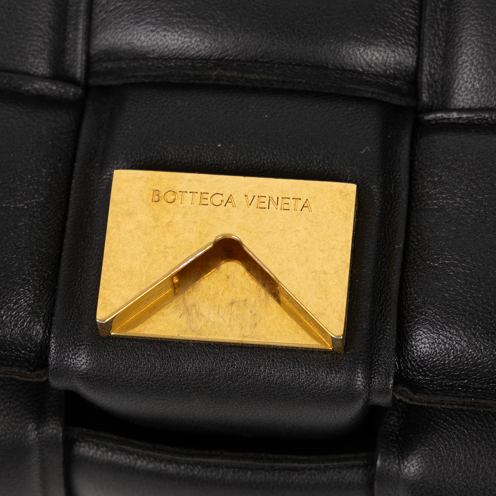 寶緹嘉 BOTTEGA VENETA Padded Cassette 枕頭編織包 591970VCQR1 黑PADDED CASSETTE 5X3 防塵袋