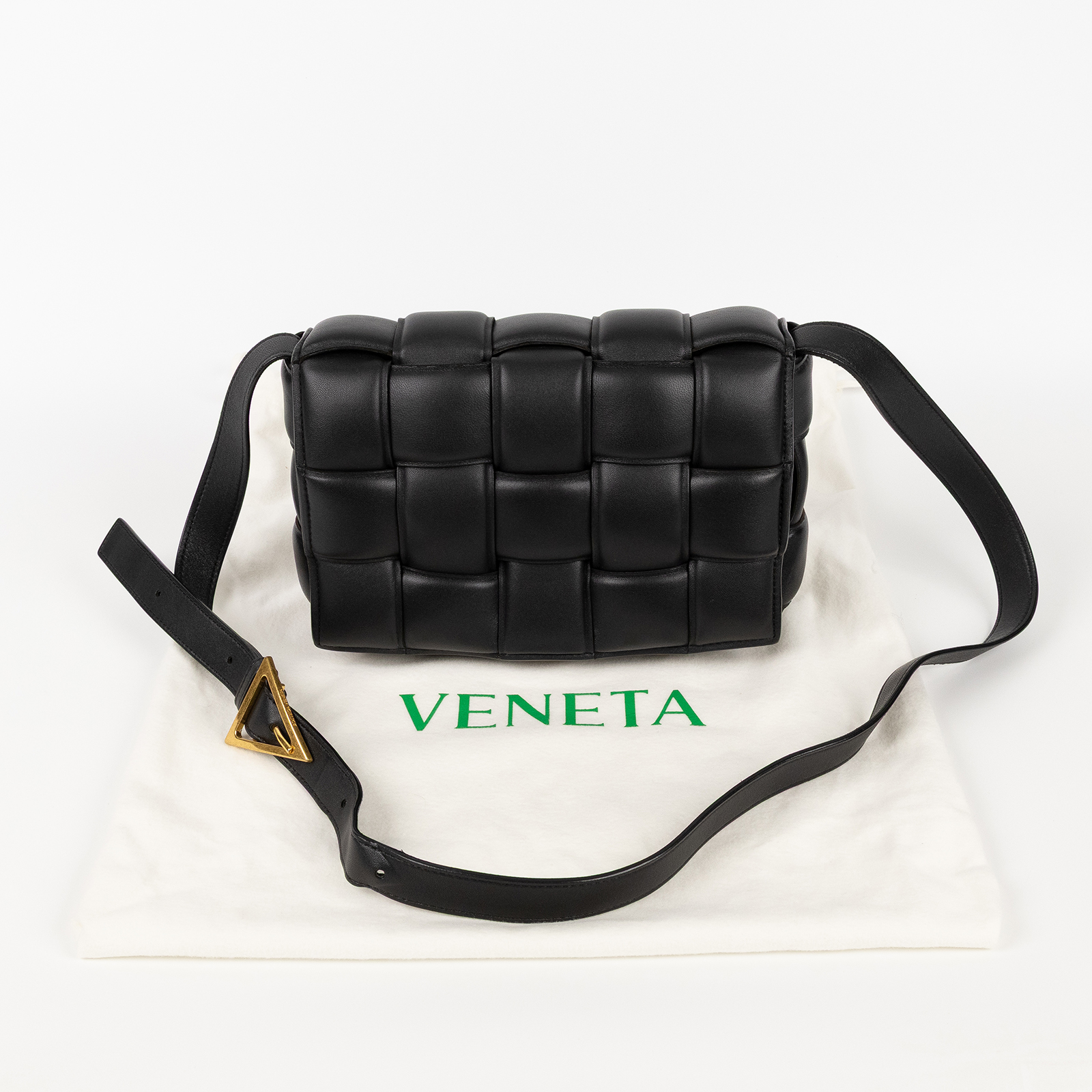 寶緹嘉 BOTTEGA VENETA Padded Cassette 枕頭編織包 591970VCQR1 黑PADDED CASSETTE 5X3 防塵袋