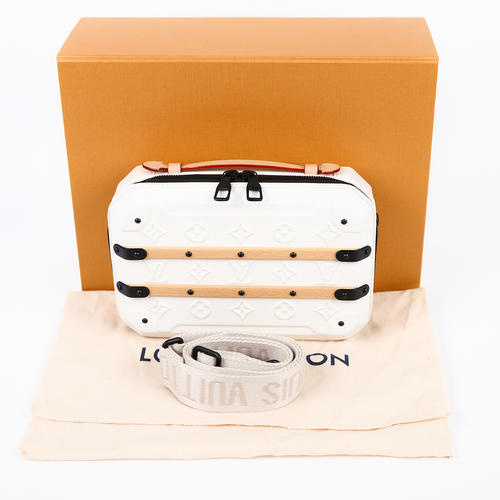 路易威登 LOUIS VUITTON Future Trunk 硬箱 手提包 斜背包 中型 M21950 晶片款  原廠盒子/防塵袋/背帶