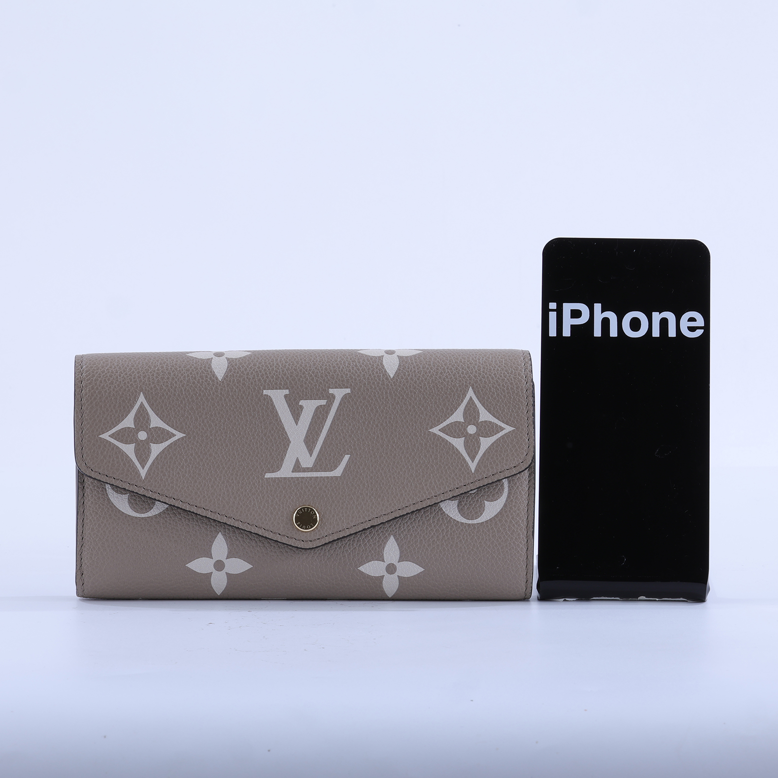 路易威登 LOUIS VUITTON Sarah 錢包 Reverse帆布 Empreinte柔軟粒面壓花牛皮 灰色 奶油色 M81049 晶片款  防塵袋
