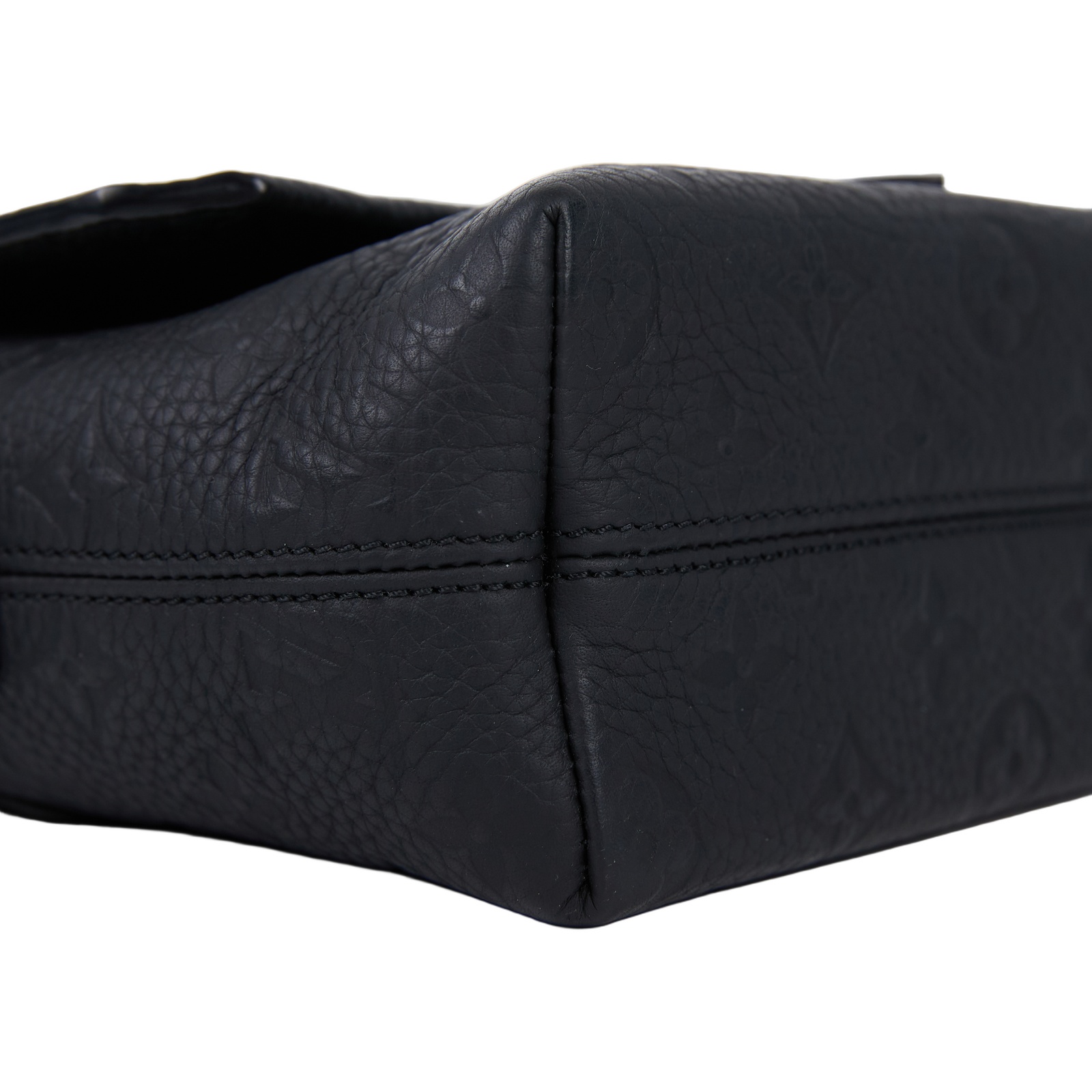路易威登 LOUIS VUITTON S-Cape 郵差包 斜背包 肩背包 M23741 晶片款 黑原花壓紋S-Cape 原廠盒子/防塵袋/購買證明