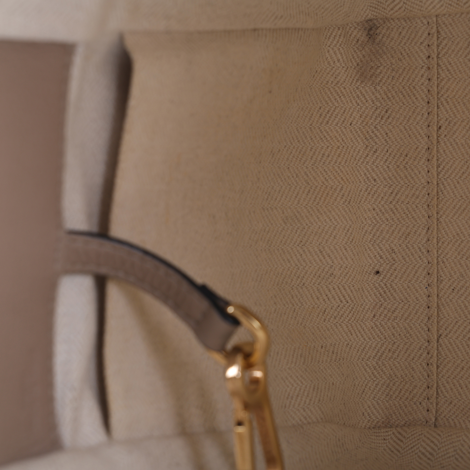 羅意威 LOEWE Compact Hammock bag 小牛皮 肩背 吊床包 A538H13X03 灰Mini Hammock 防塵袋