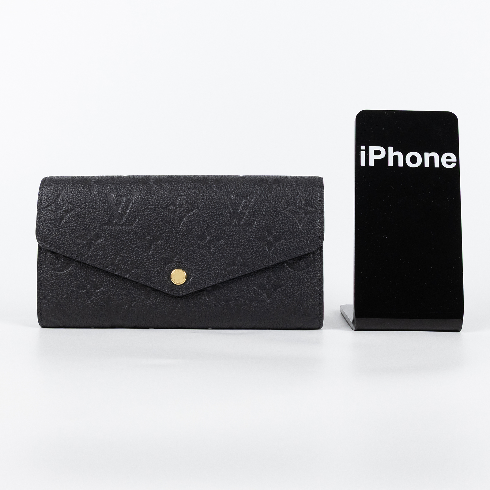 路易威登 LOUIS VUITTON Sarah 錢包 壓花牛皮 黑色 M82257 晶片款 黑Sarah 錢包 原廠盒子/防塵袋