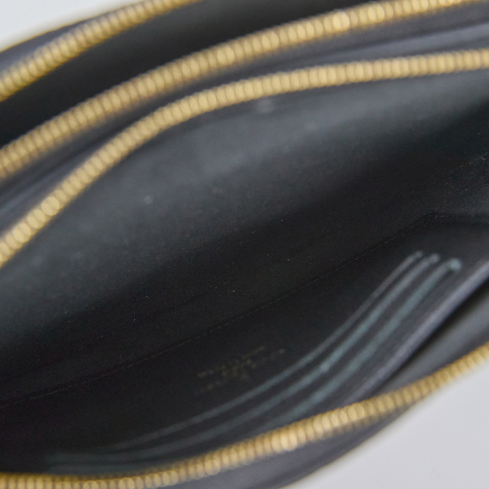 路易威登 LOUIS VUITTON Double Zip Pochette 牛皮 多夾層手拿 斜背包 M68568  原廠盒子/防塵袋/背帶