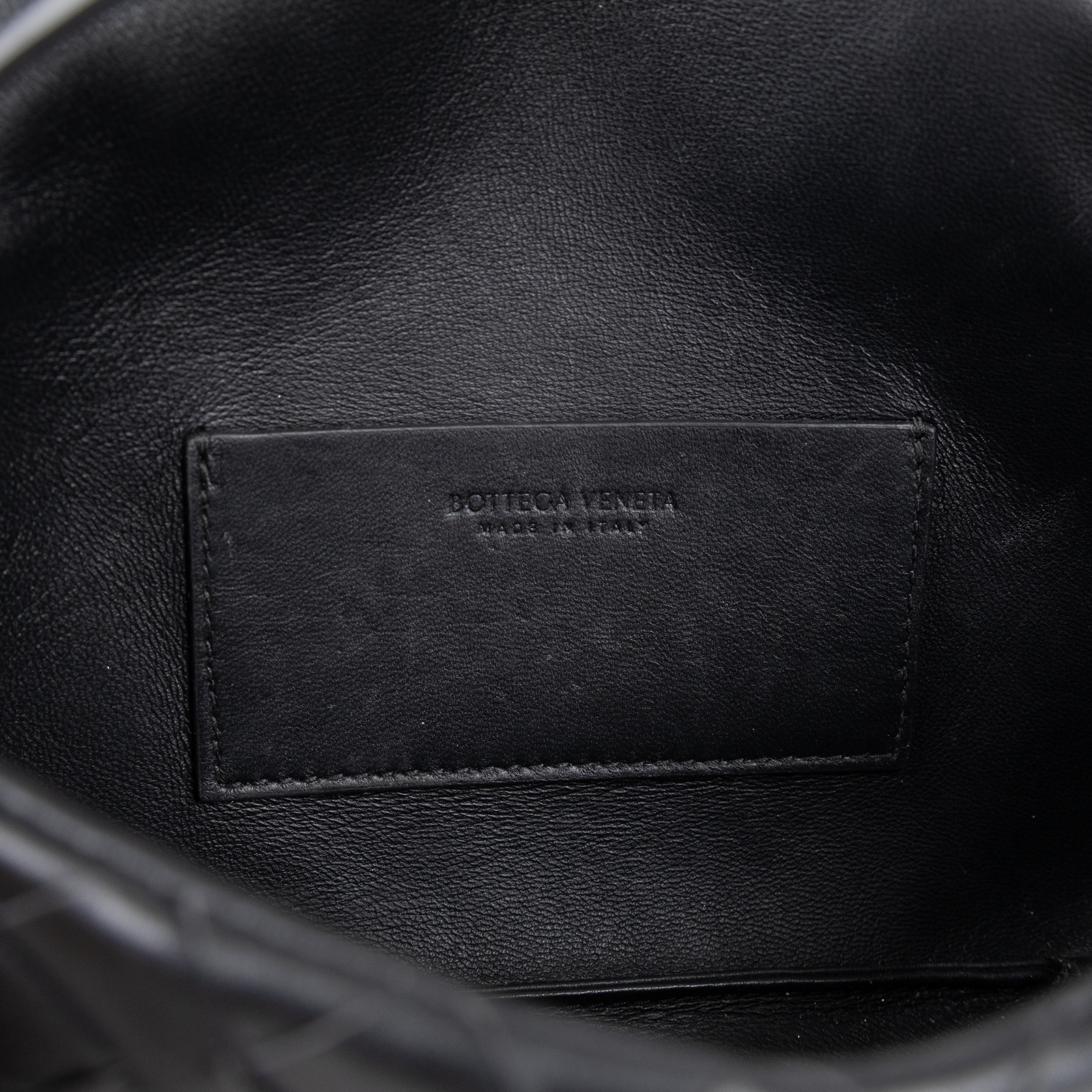 寶緹嘉 BOTTEGA VENETA Intrecciato 翻蓋編織迷你包 857931V2HL0 晶片款 黑INTRECCIATO迷你翻蓋包 無附屬品