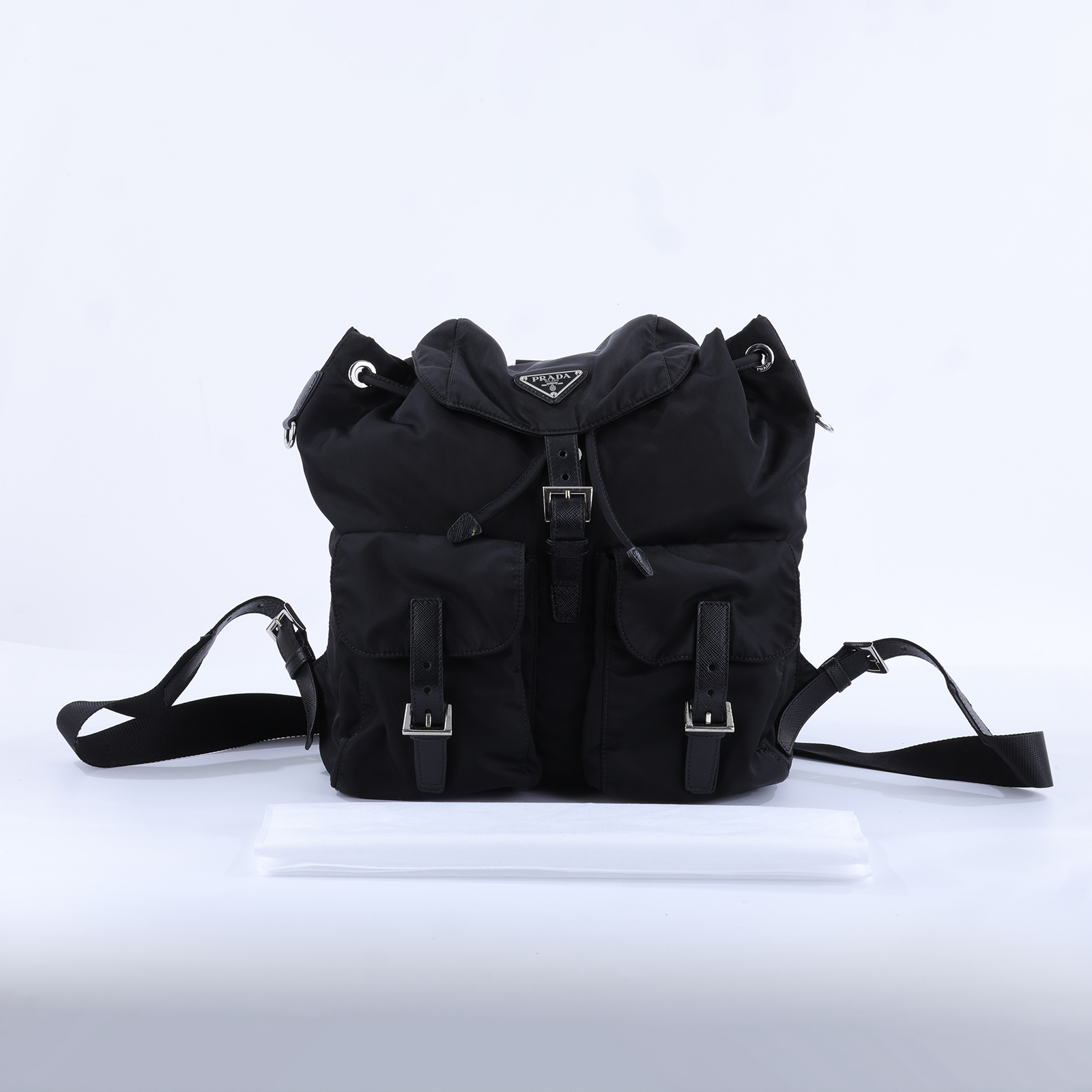 普拉達 PRADA Re-Nylon 中型 背囊 後背包 化妝袋 1BZ811_RV44 黑銀尼龍後包 無附屬品