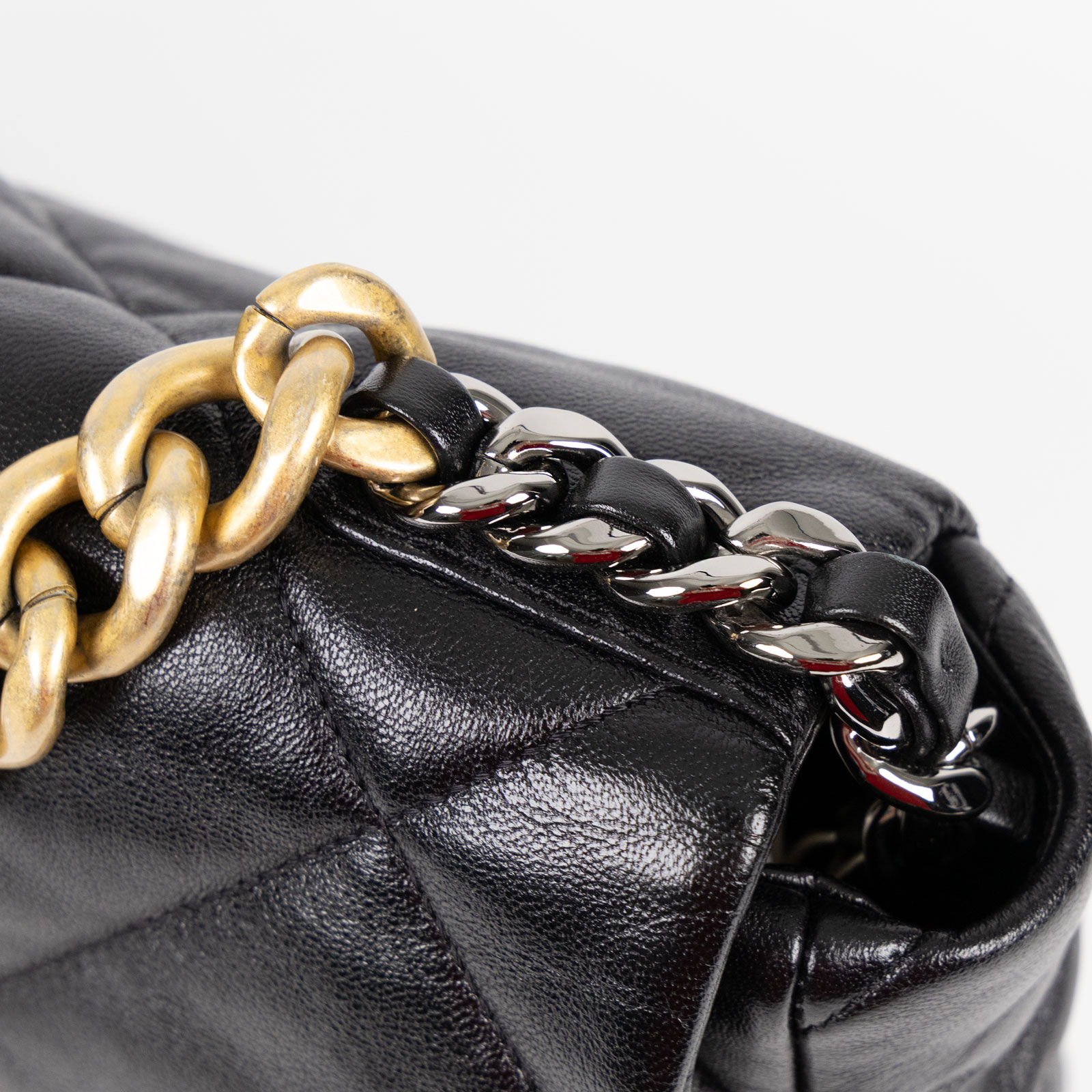 香奈兒 CHANEL 19 大型口蓋包  29開 黑金羊19包 30CM 原廠盒子/防塵袋/保證卡