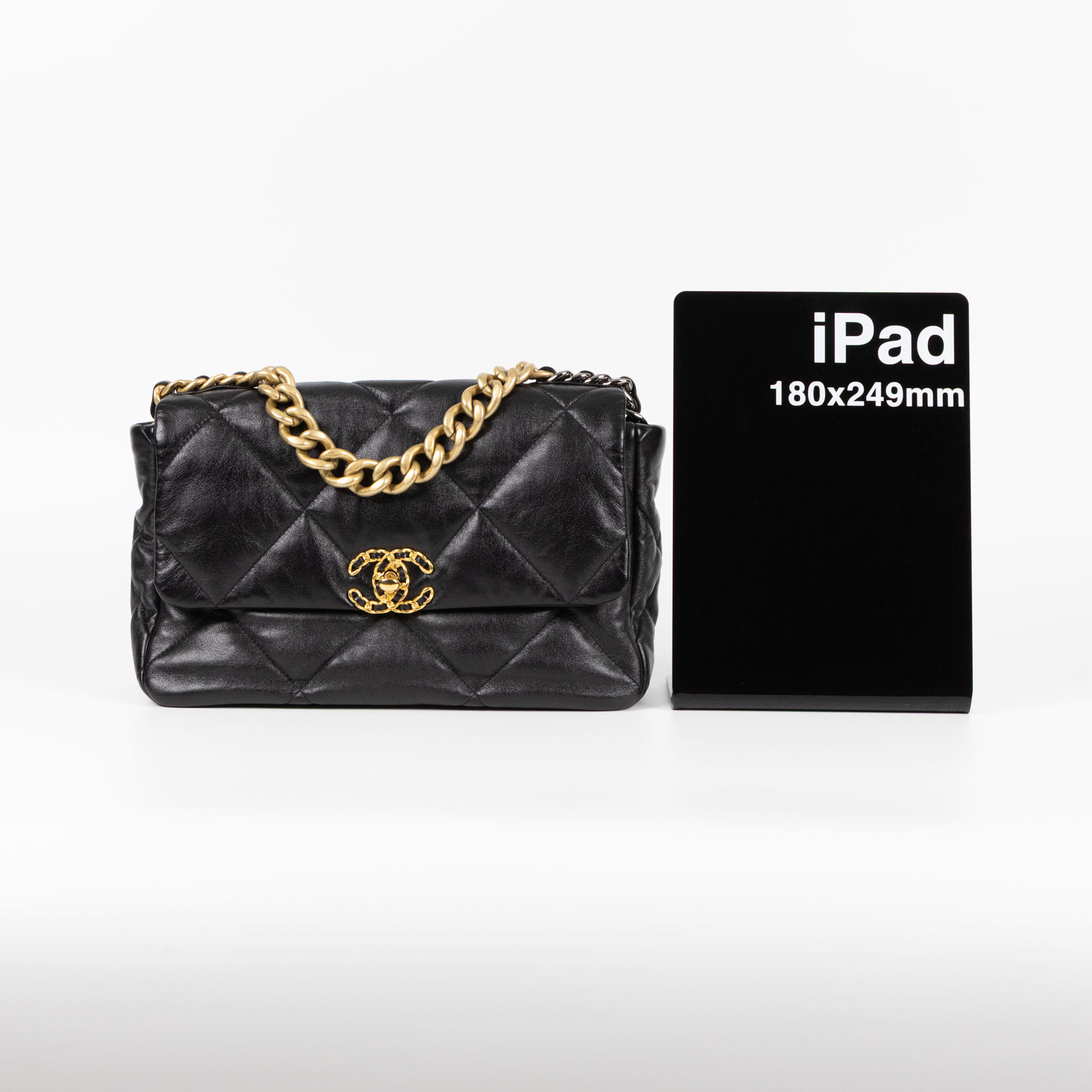 香奈兒 CHANEL 19 大型口蓋包  29開 黑金羊19包 30CM 原廠盒子/防塵袋/保證卡
