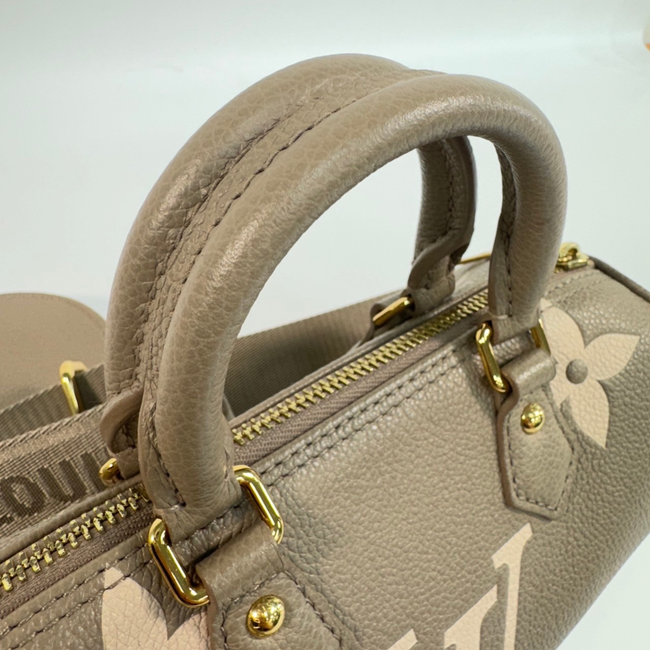 路易威登 LOUIS VUITTON Papillon BB 圓筒手提包 斑鳩灰色 M46031 晶片款  原廠盒子/防塵袋/背帶/內袋/購買證明