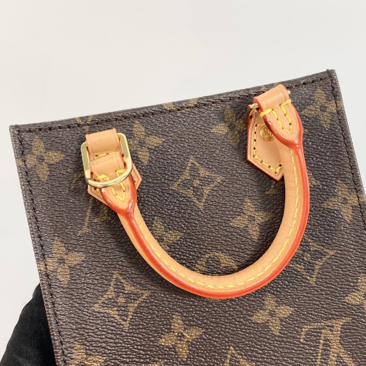 路易威登 LOUIS VUITTON Petit Sac Plat 斜背琴譜包 M81295 晶片款  原廠盒子/防塵袋/背帶/購買證明