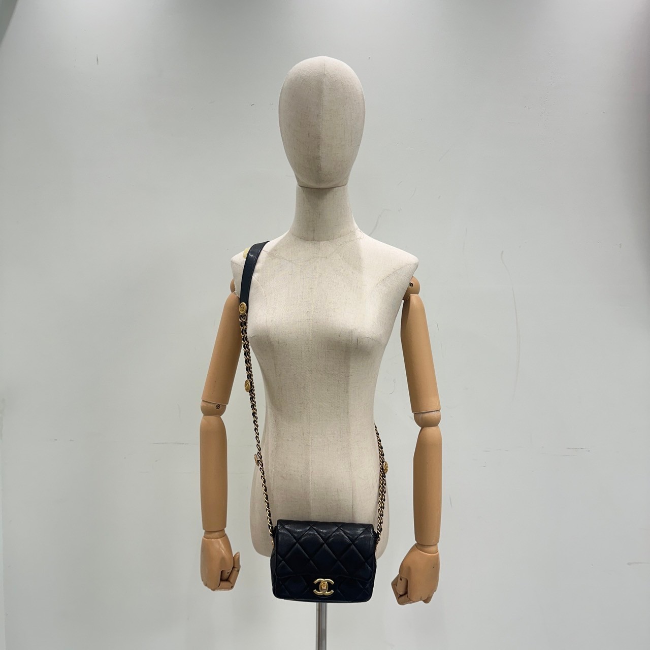 香奈兒CHANEL 菱格紋荔枝皮方胖包AS3368 晶片款黑金金幣方胖原廠盒子/防塵袋/購買證明二手精品- BRAND楓月官方購物網站