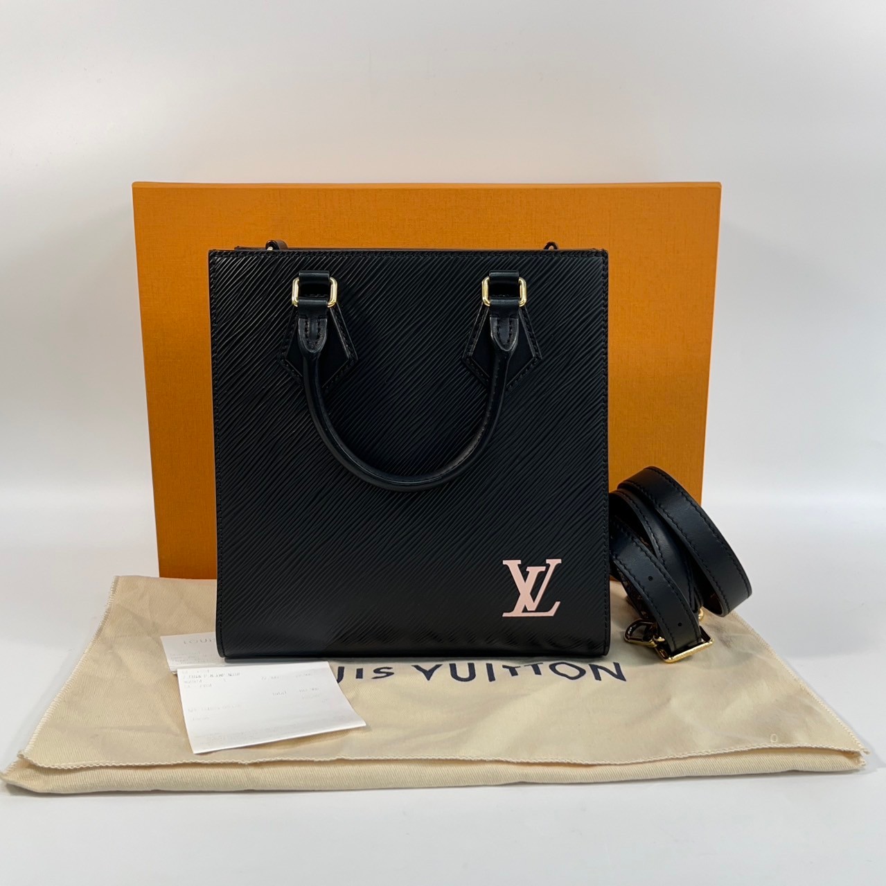 路易威登 LOUIS VUITTON Sac Plat BB 手提包 M20958 晶片款 黑金EPI Sac Plat BB 原廠盒子/防塵袋/背帶/購買證明