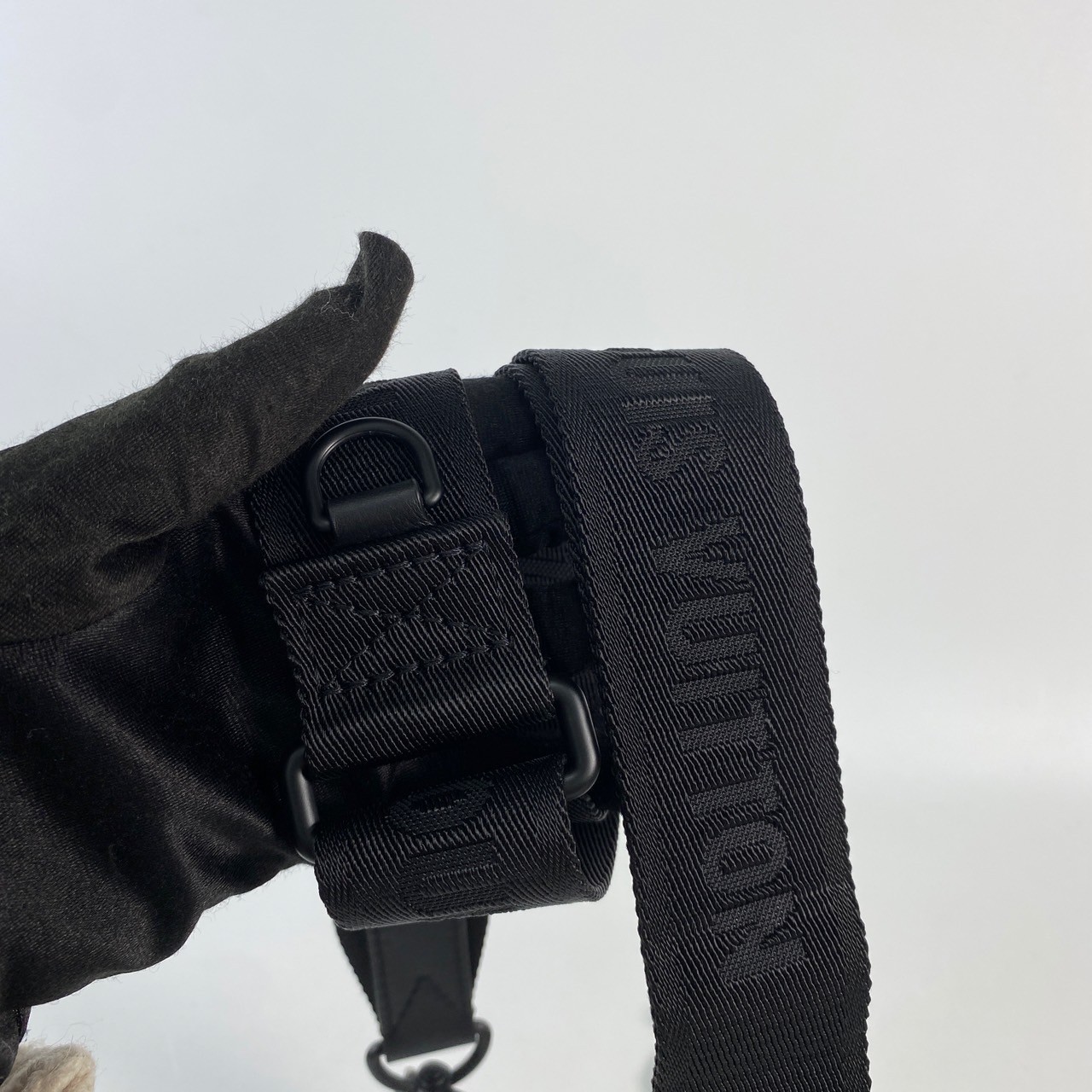 路易威登 LOUIS VUITTON Trio 肩背 郵差包 M46602 晶片款 黑原花Trio 郵差包 原廠盒子/防塵袋/背帶/內袋X2/購買證明