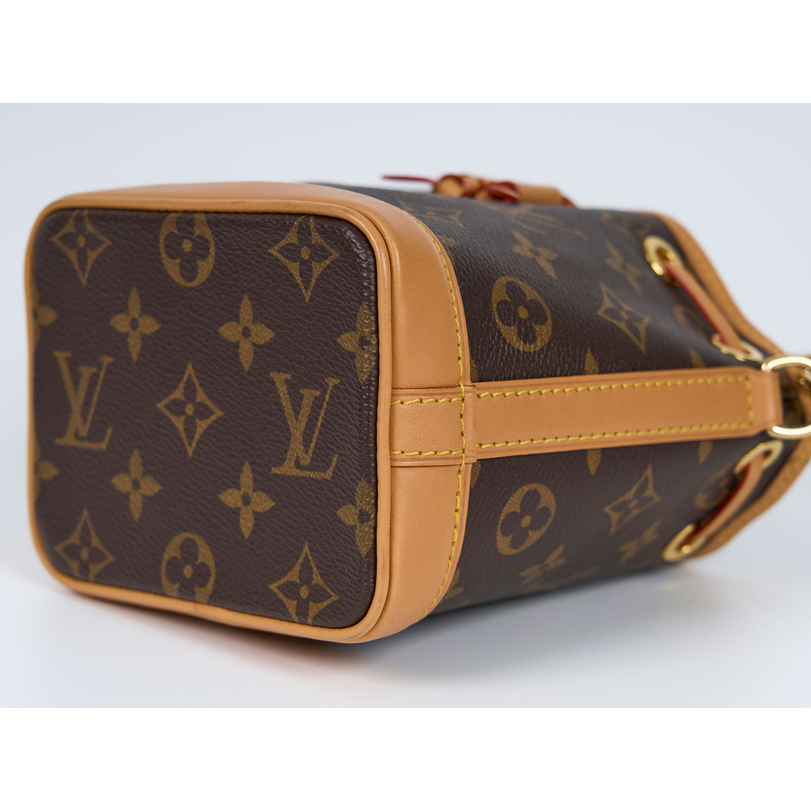 路易威登 LOUIS VUITTON Nano Noé 原花 束口水桶包 M81266 晶片款 原花Nano Noé 原廠盒子/防塵袋