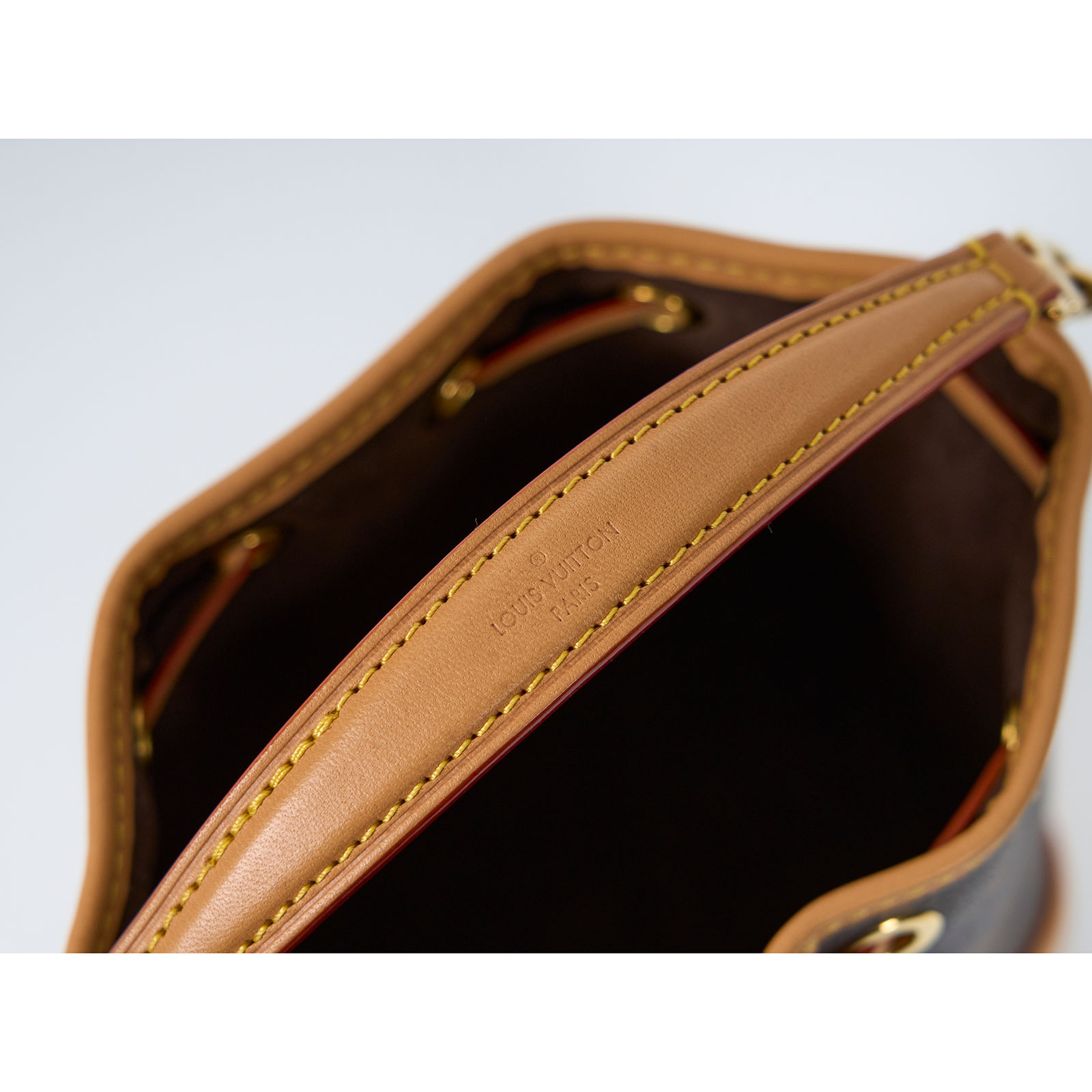 路易威登 LOUIS VUITTON Nano Noé 原花 束口水桶包 M81266 晶片款 原花Nano Noé 原廠盒子/防塵袋