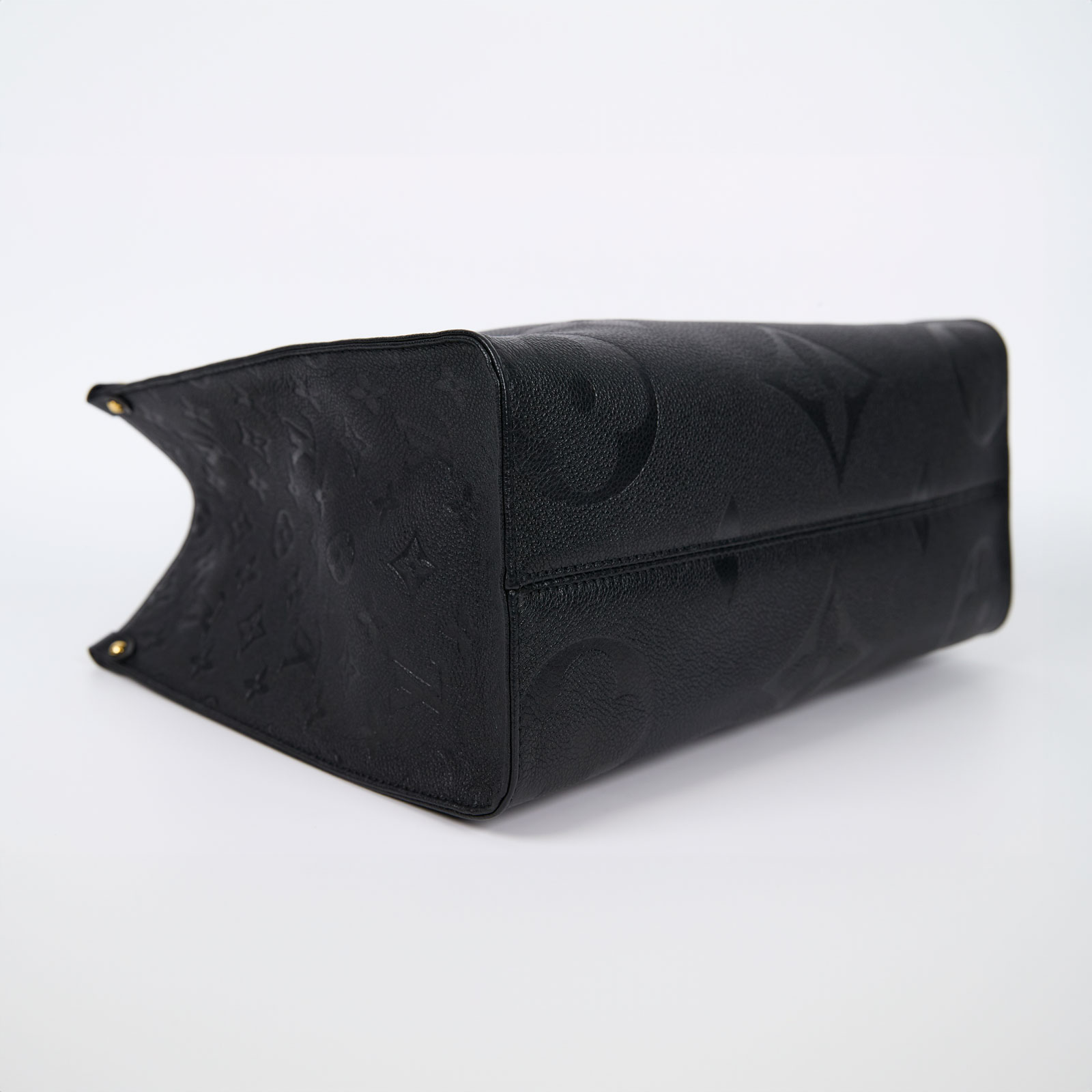 路易威登 LOUIS VUITTON OnTheGo MM 黑色 壓花 手提 肩背包 M45595 晶片款  原廠盒子/防塵袋