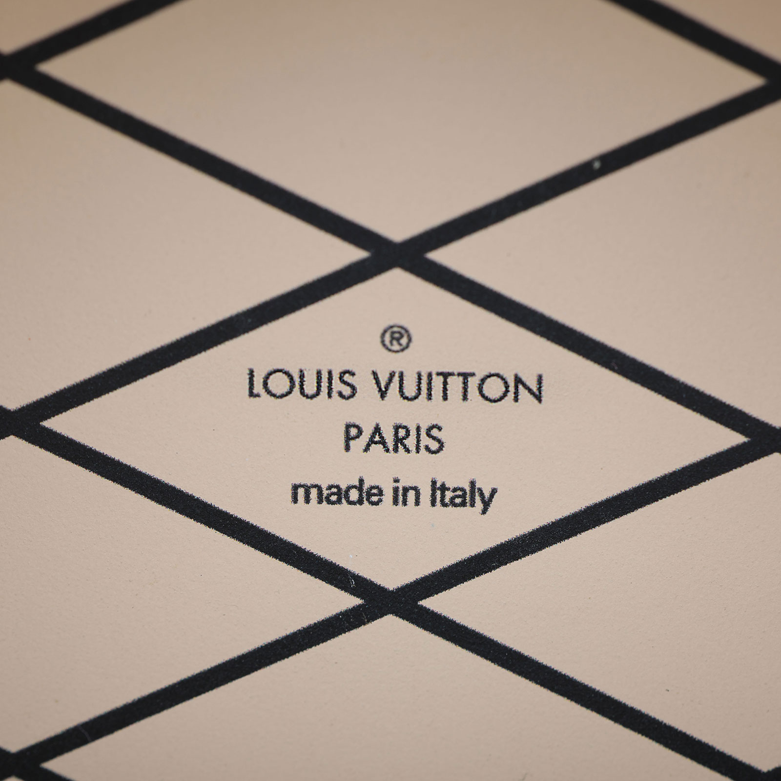 路易威登 LOUIS VUITTON Mini Boîte Chapeau 圓餅盒 M83614 晶片款 原花Mini Boite Chapeau 背帶