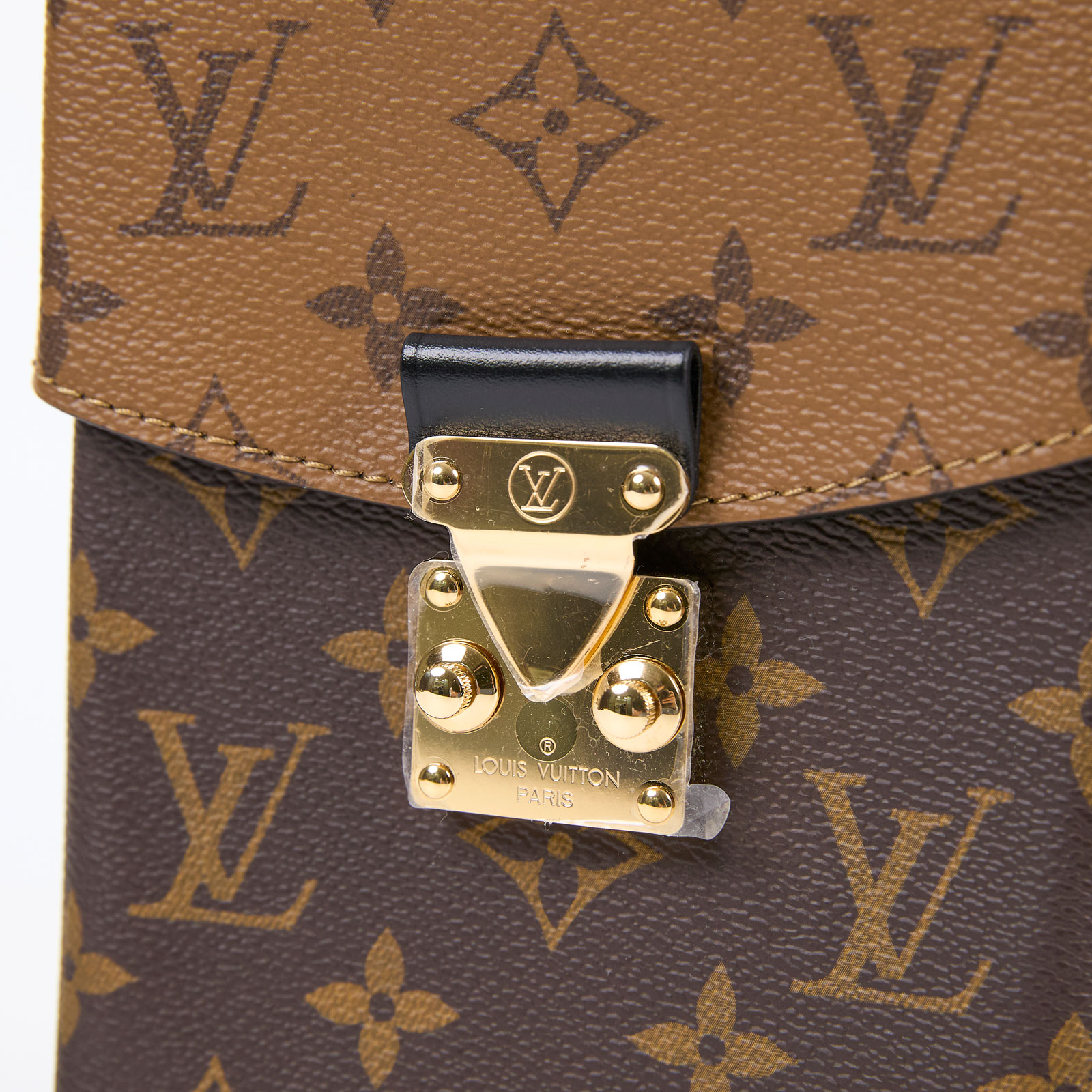 路易威登 LOUIS VUITTON Camera Box 硬盒 手機包 M82465 晶片款 原花Camera Box 背帶2
