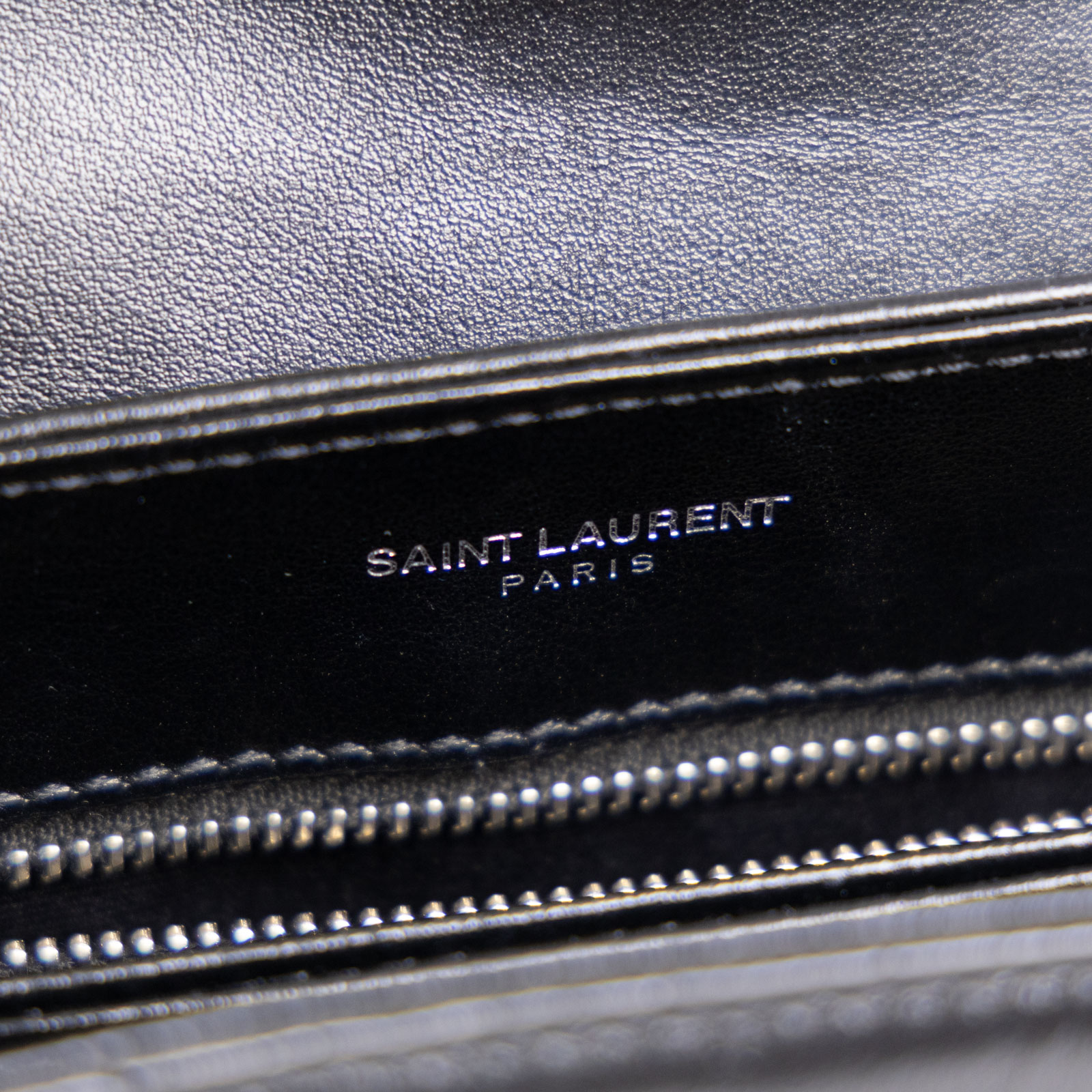 聖羅蘭 YSL SAINT LAURENT Loulou 絎縫 皮革 TOY 手袋 467072DV706 黑銀LOULOU TOY 原廠盒子/防塵袋/背帶