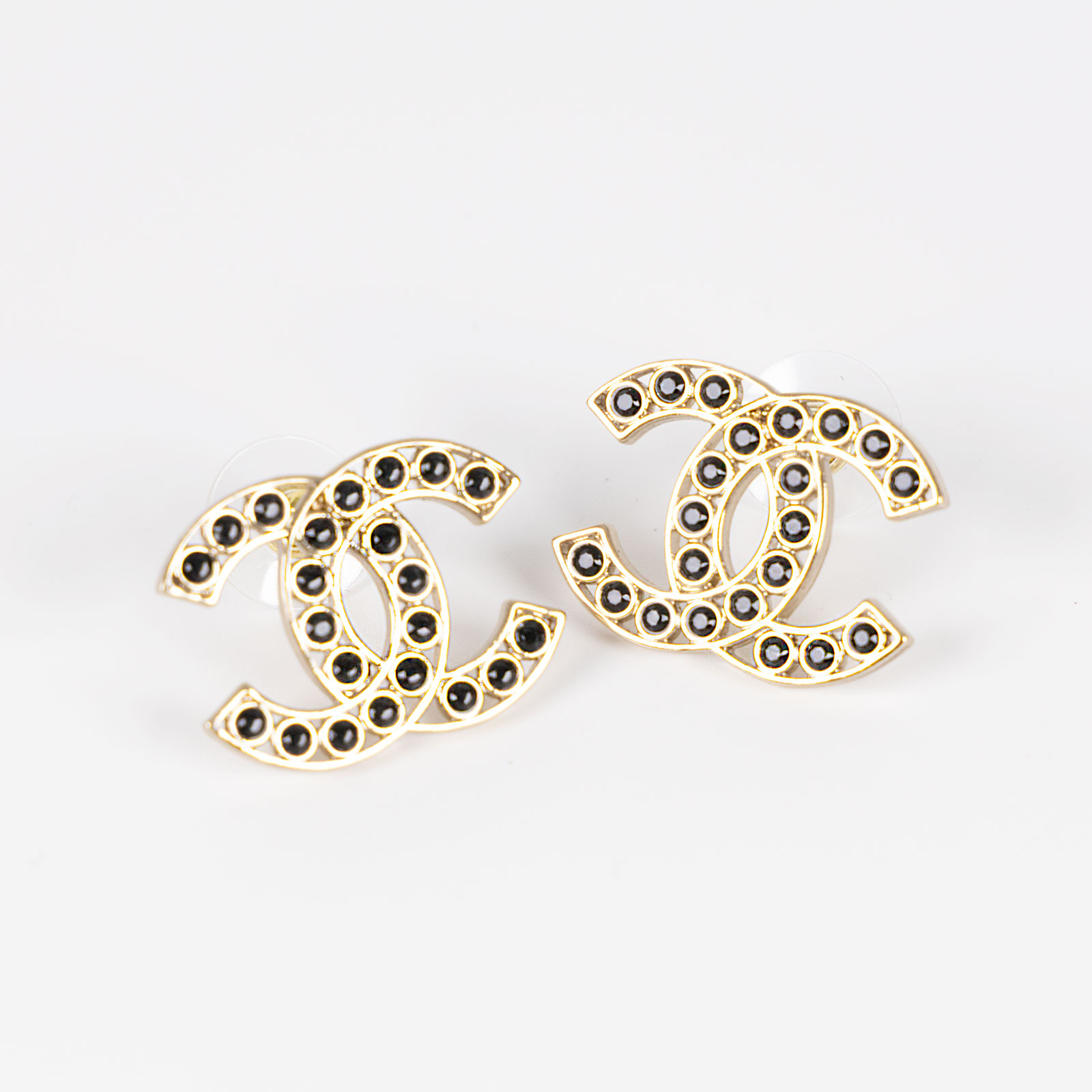 香奈兒 CHANEL 耳釘 B23 S 黑金大雙C鏤空耳環 原廠盒子