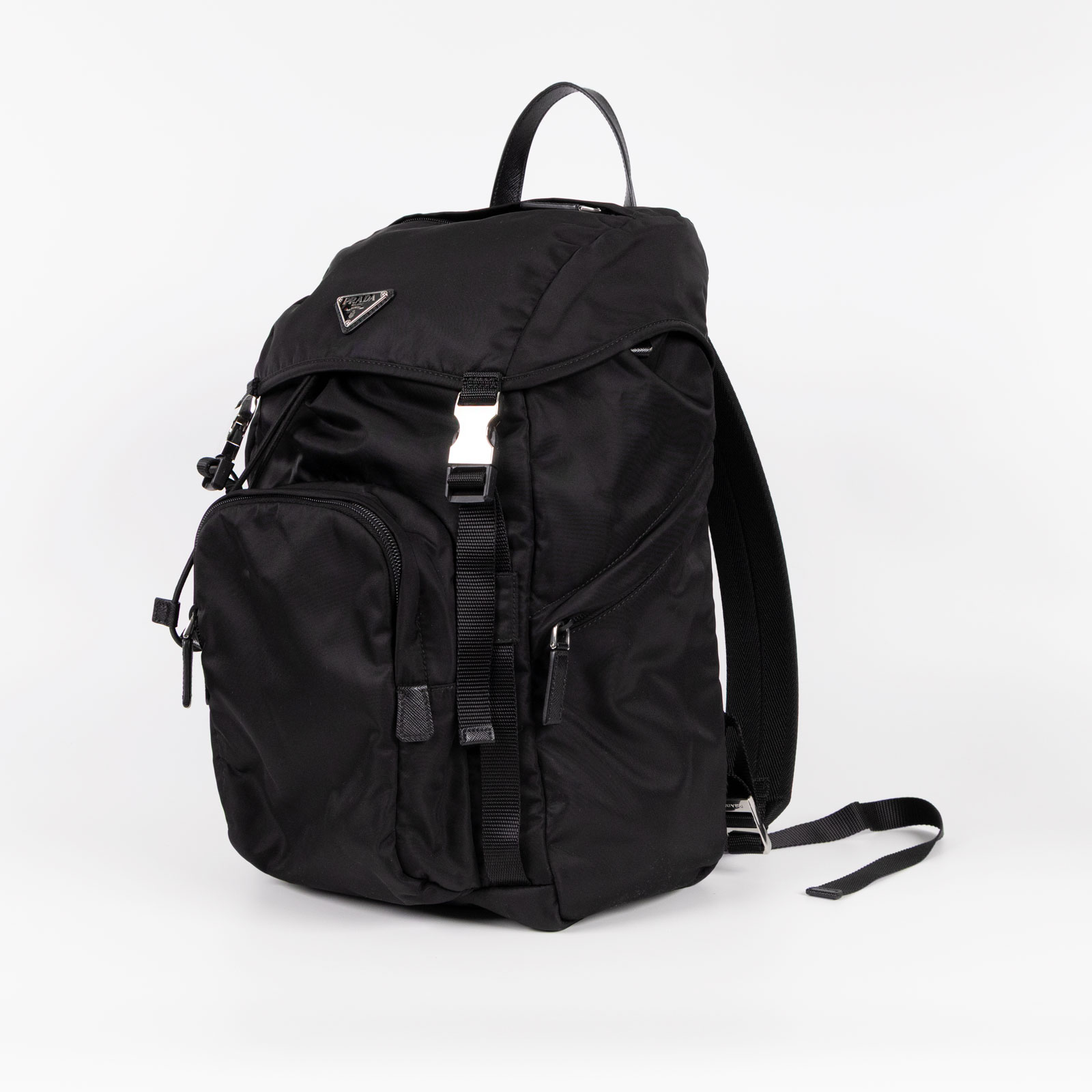 普拉達 PRADA Re-Nylon Saffiano皮革 背囊 2VZ135_2DMG 黑Saffiano 尼龍後背包 防塵袋