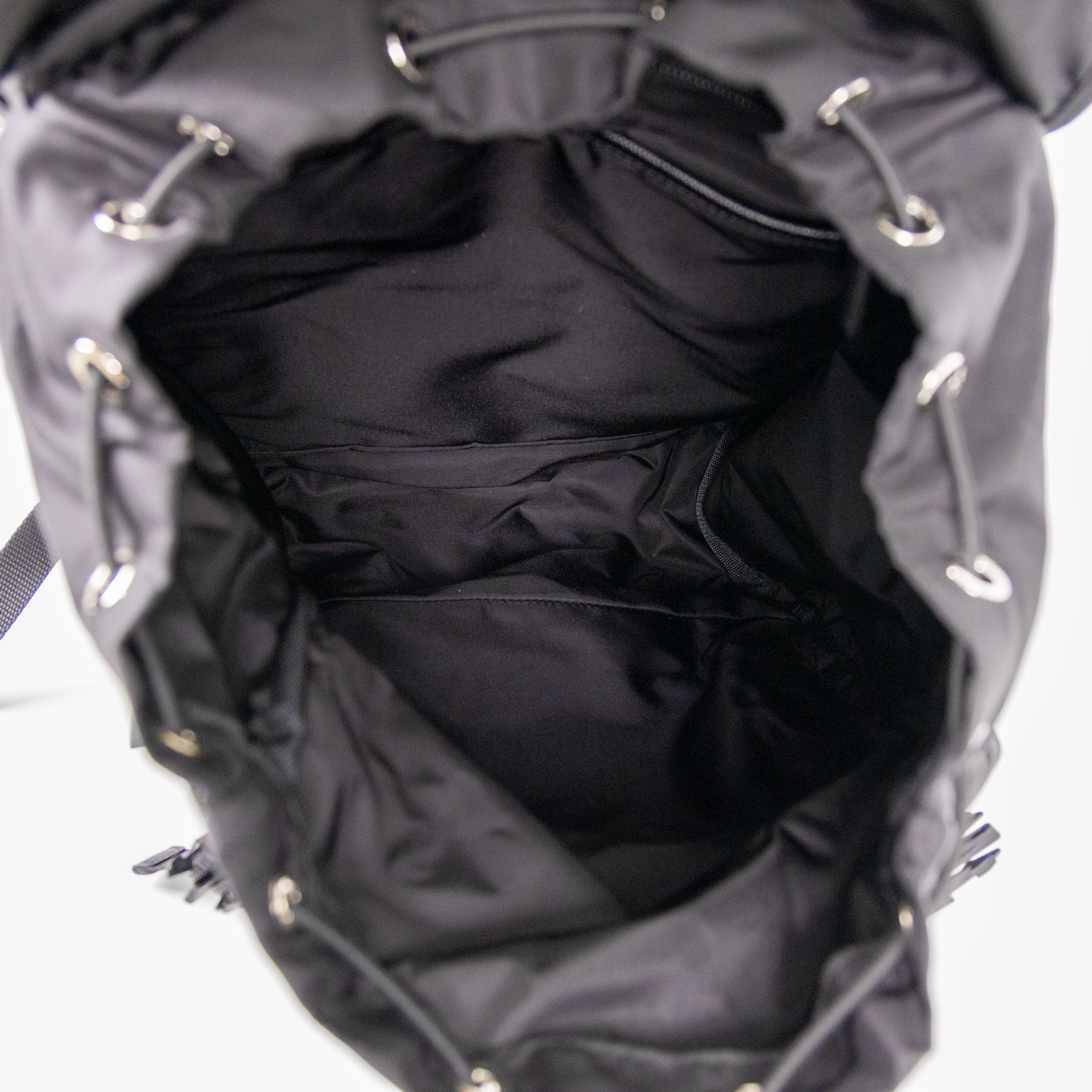普拉達 PRADA Re-Nylon Saffiano皮革 背囊 2VZ135_2DMG 黑Saffiano 尼龍後背包 防塵袋