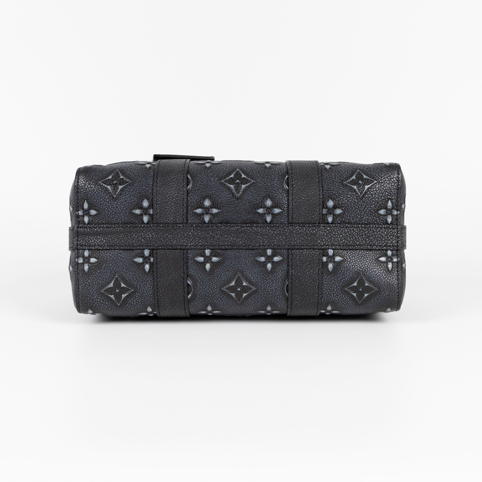 路易威登 LOUIS VUITTON City Keepall 肩背 枕頭包 M21448 晶片款 炭灰仿舊皮CITY KEPPALL25 防塵袋/背帶
