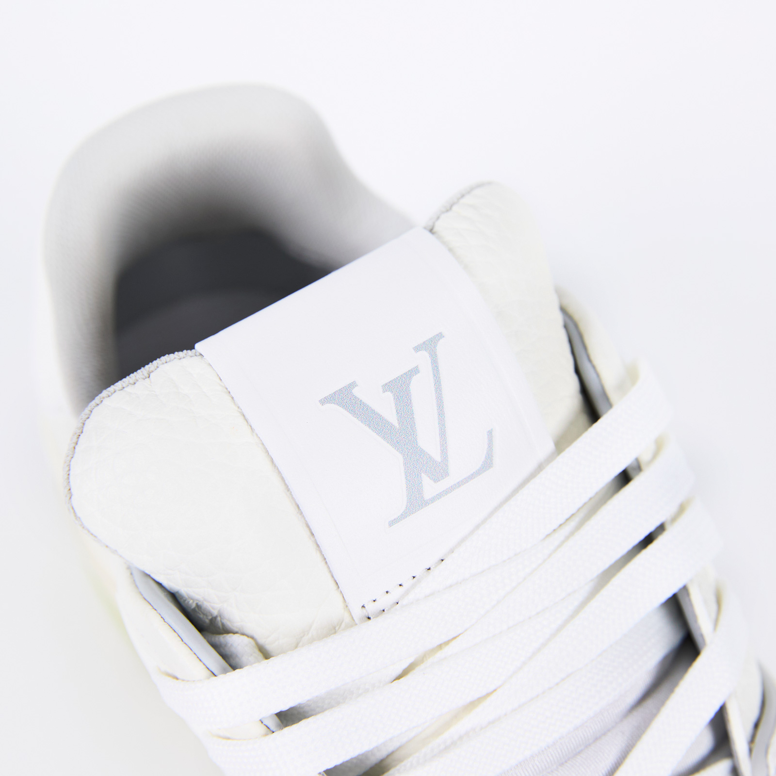 路易威登 LOUIS VUITTON LV Trainer 運動鞋 #06.5 1A8WAU 白皮革Trainer運動鞋#6.5 防塵袋