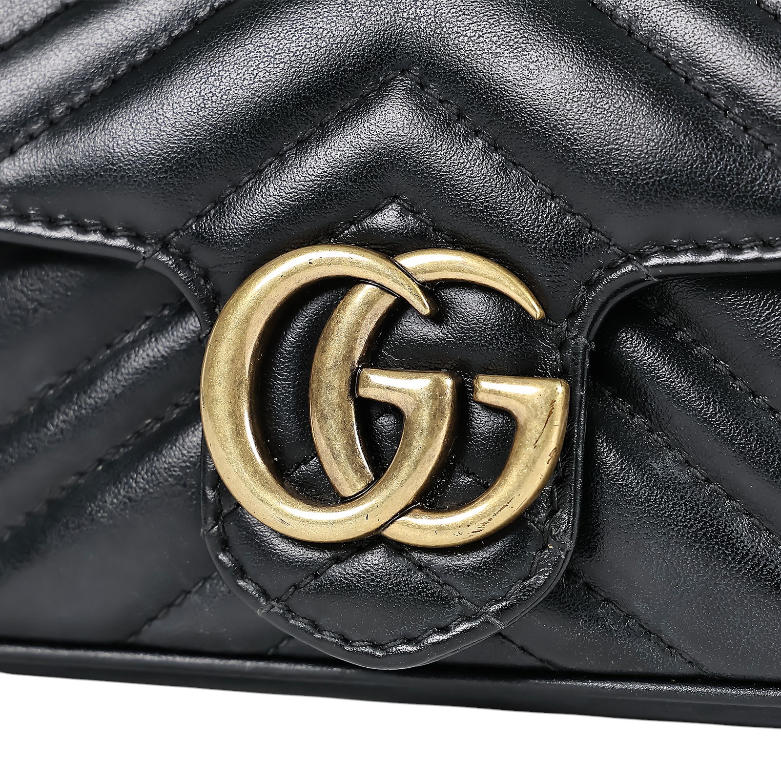 古馳 GUCCI GG Mormont 絎縫 超迷你袋 476433 黑金MARMONT 16.5CM 背帶