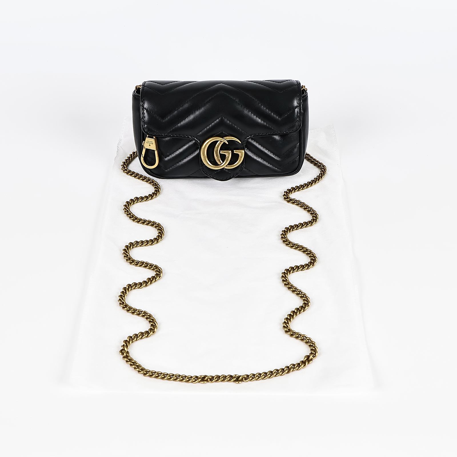 古馳 GUCCI GG Mormont 絎縫 超迷你袋 476433 黑金MARMONT 16.5CM 背帶
