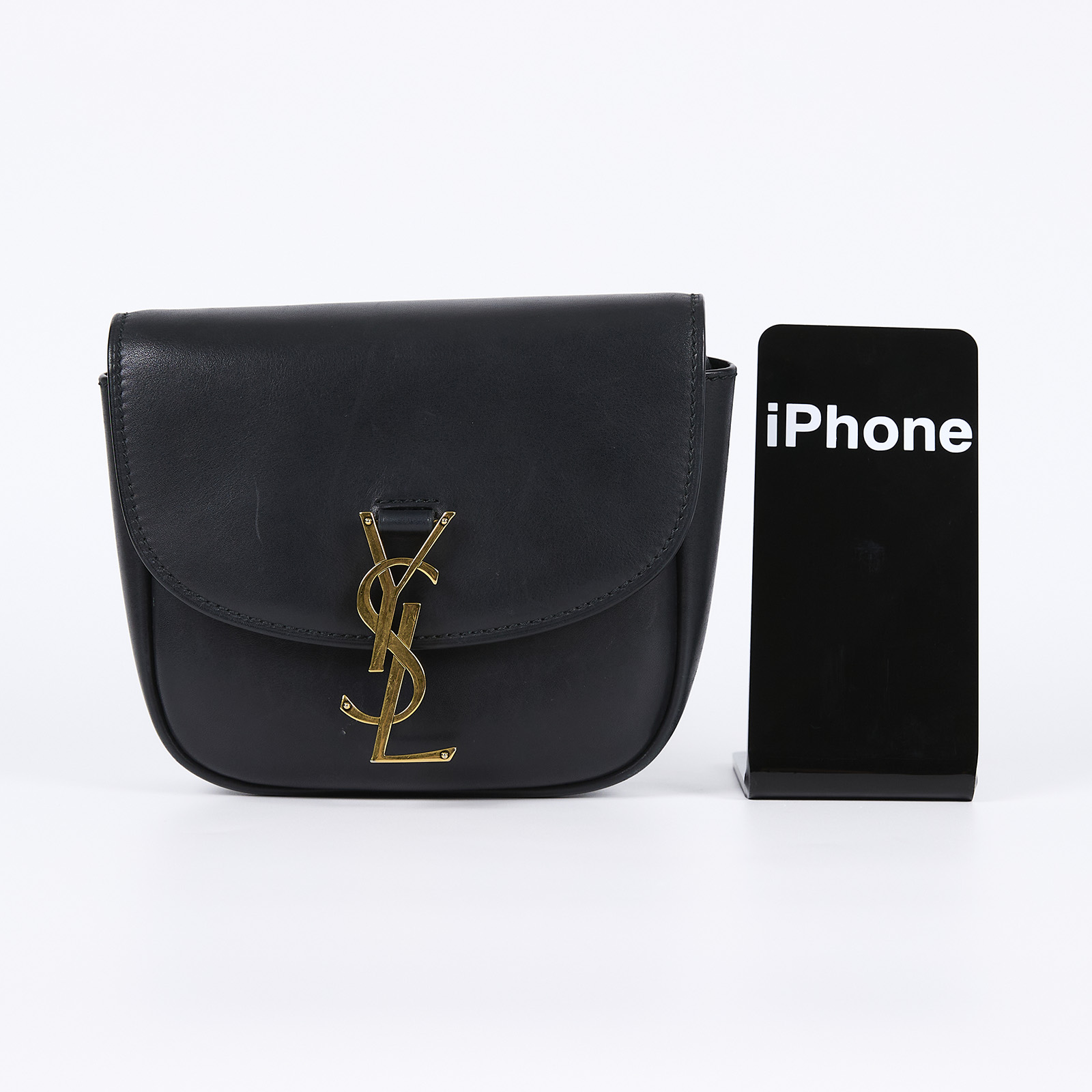 聖羅蘭 YSL SAINT LAURENT Kaia 滑面皮革 小型書包 斜背包 619740BWR0W 黑金KAIA馬鞍包 原廠盒子/防塵袋/背帶/購買證明
