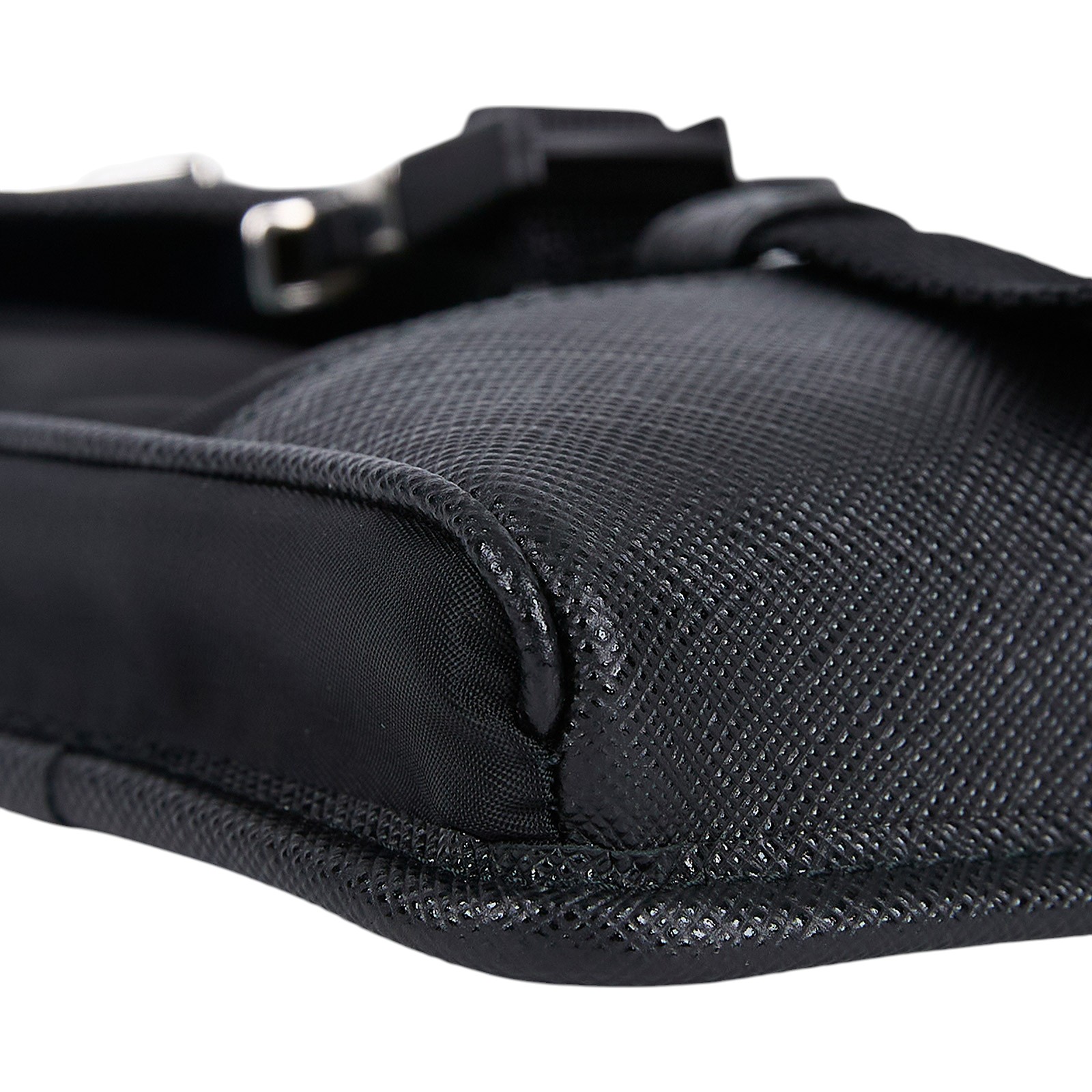 普拉達 PRADA Re-Nylon Saffiano 皮革 智慧型手機 保護套 2ZH109_2DMH 黑尼龍手機包 原廠盒子/保證卡/背帶
