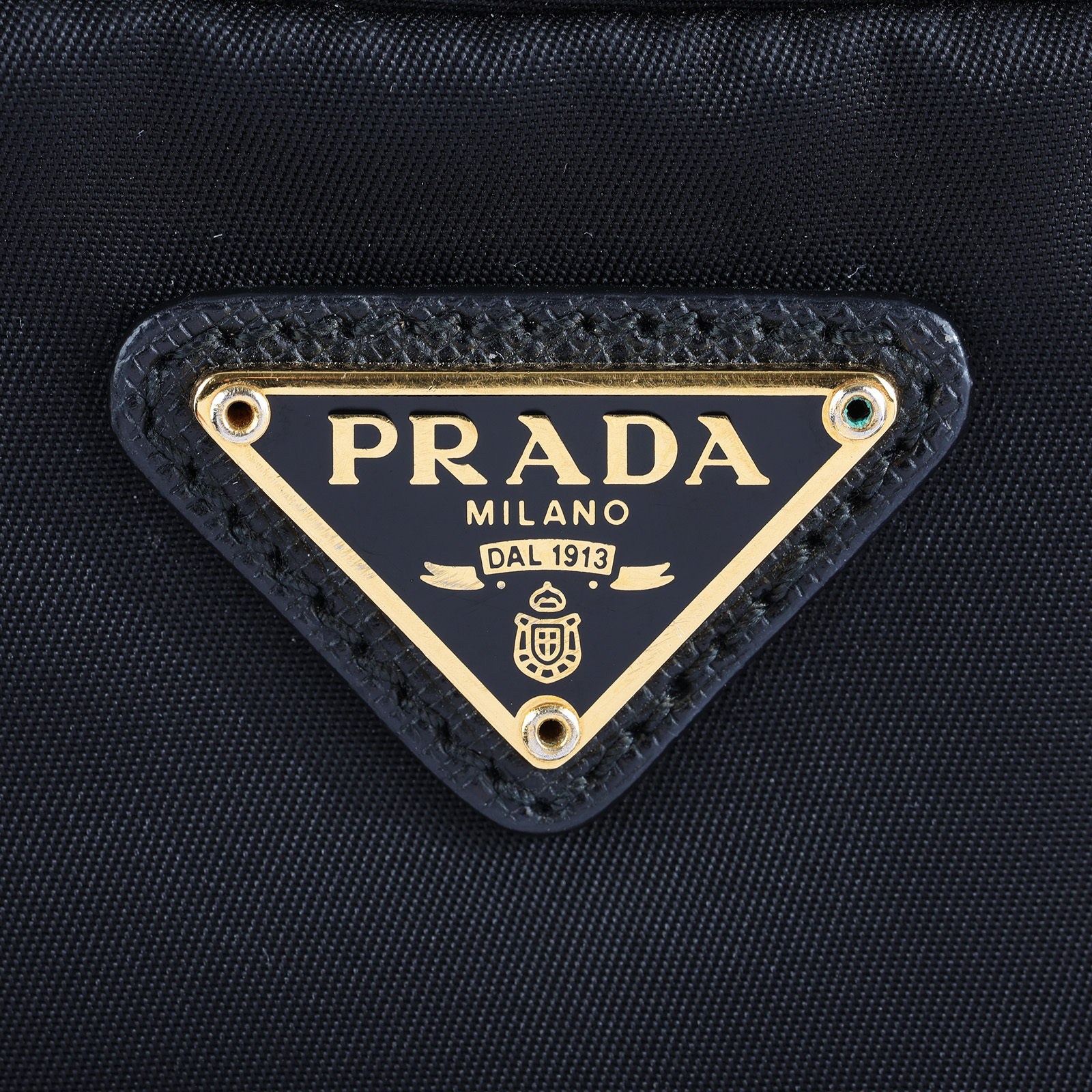 普拉達 PRADA Duet Re-Nylon 水桶袋 1BH038_RV44 黑金尼龍水桶包 防塵袋2/背帶/保證卡