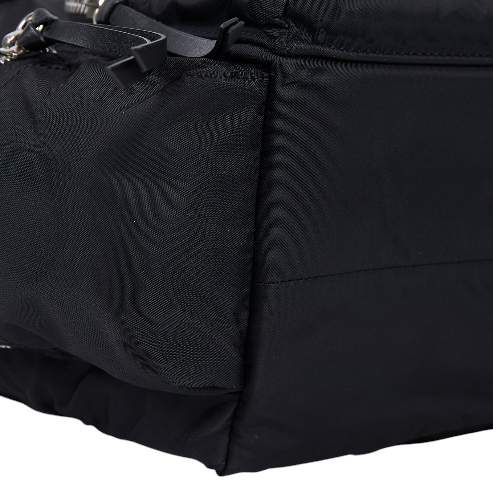 博柏利 BURBERRY The Rucksack 軍用後背包 中型 4048297 黑銀尼龍後背包 防塵袋