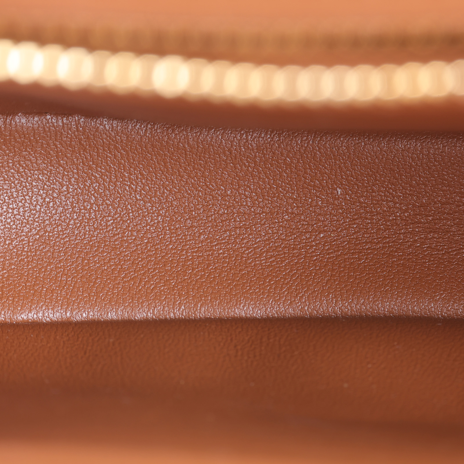 思琳 CELINE 標誌印花 牛皮革 Besace Clea 斜背 肩背 馬鞍包 110962BZ4  原廠盒子/防塵袋/購買證明/發票