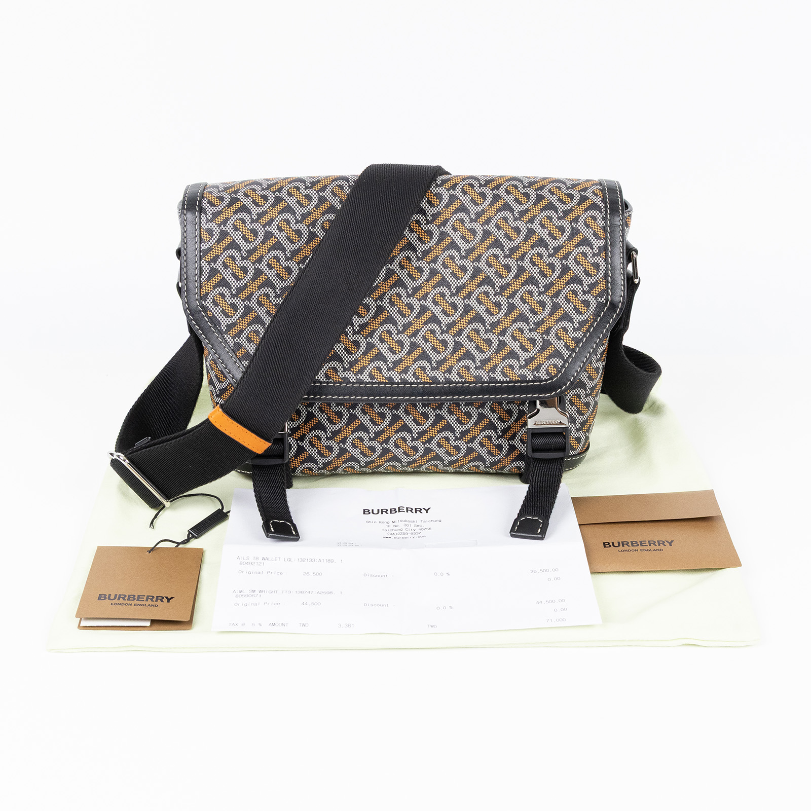 博柏利 BURBERRY TB 郵差包 80590671 黑滿版TB郵差包 防塵袋/購買證明