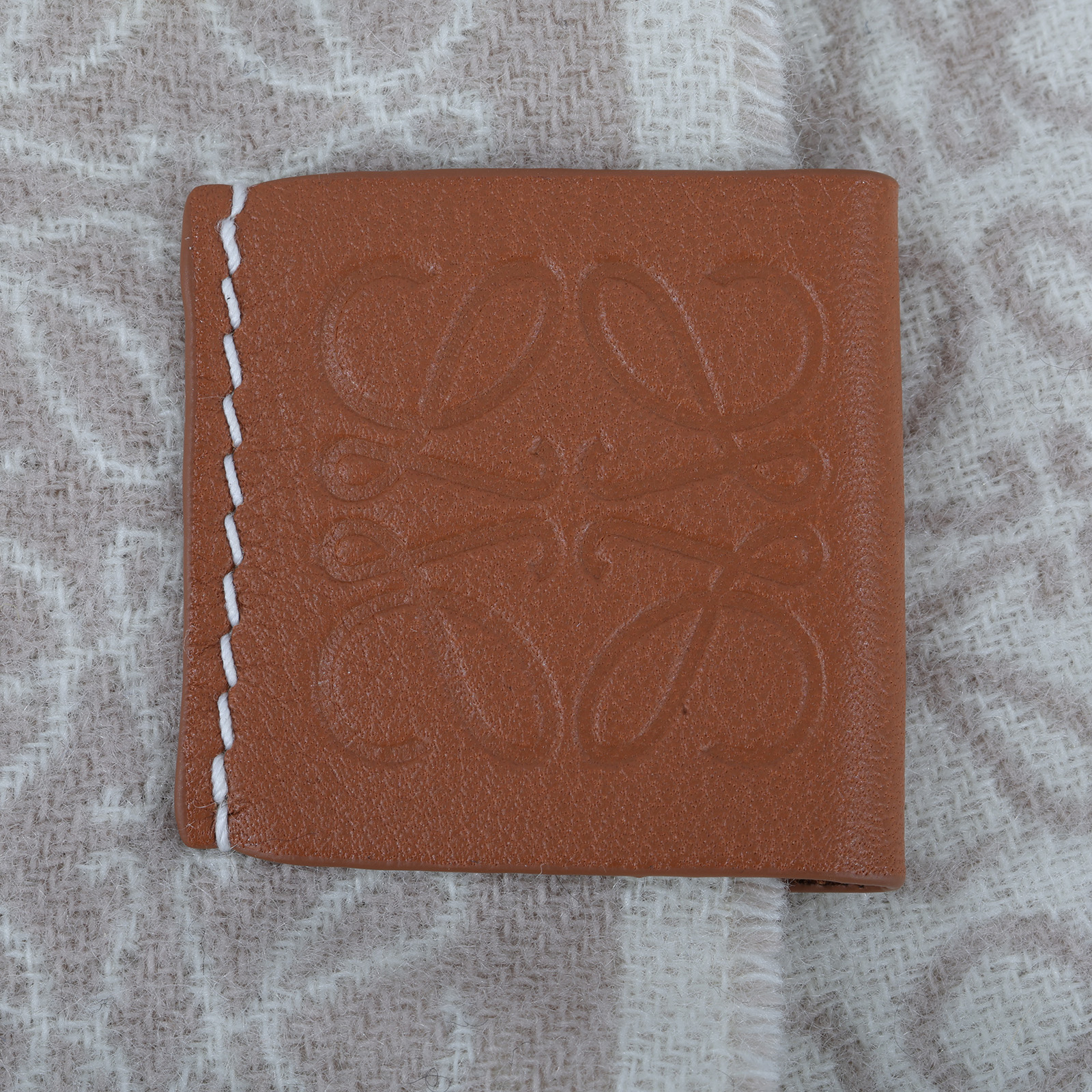 羅意威 LOEWE Anagram 圍巾 F811257X11 卡其滿版圍巾 無附屬品