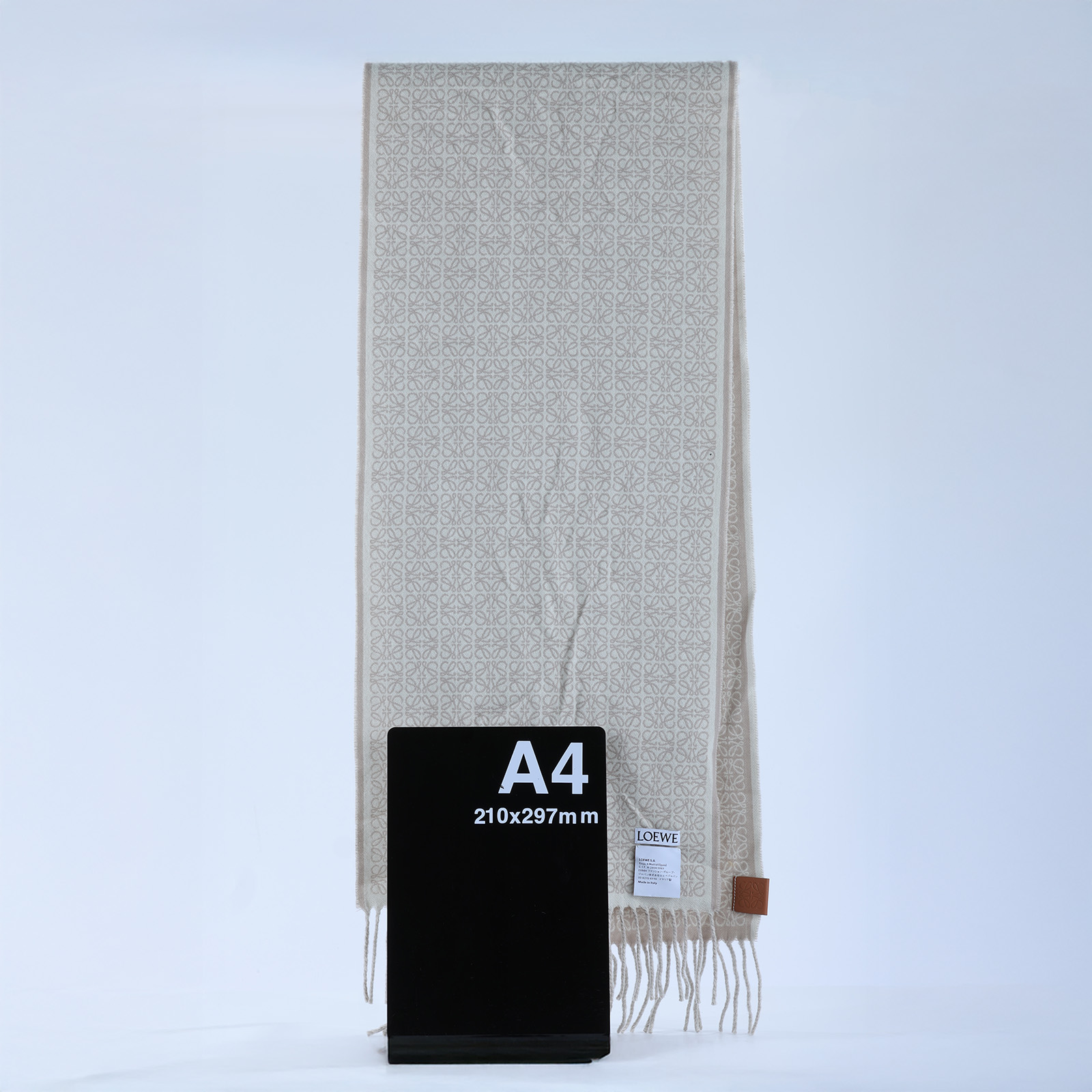 羅意威 LOEWE Anagram 圍巾 F811257X11 卡其滿版圍巾 無附屬品