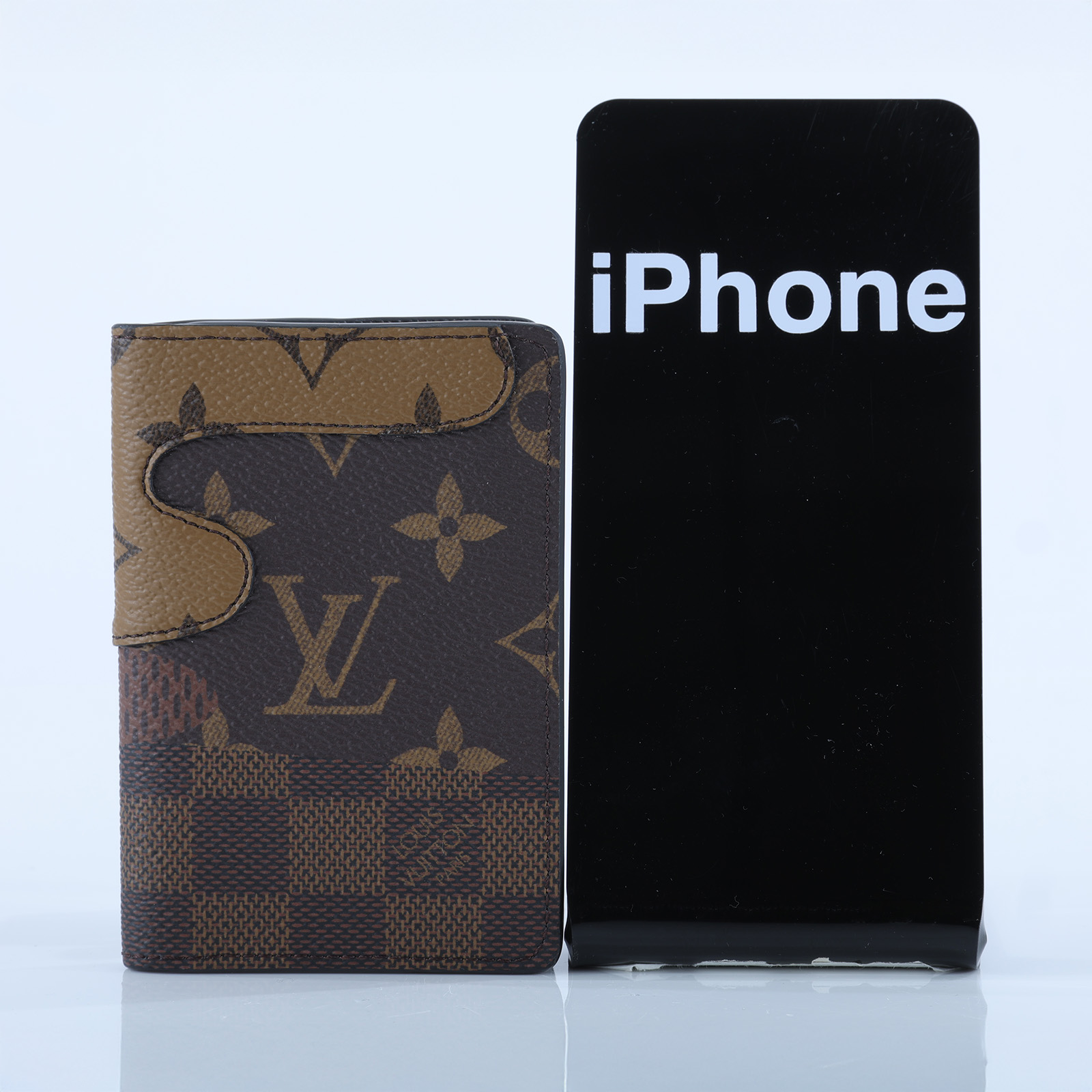 路易威登 LOUIS VUITTON 袋裝萬用錢包 Landscape M26010 晶片款 棕拼原花NIGO聯名卡夾 原廠盒子/防塵袋/購買證明