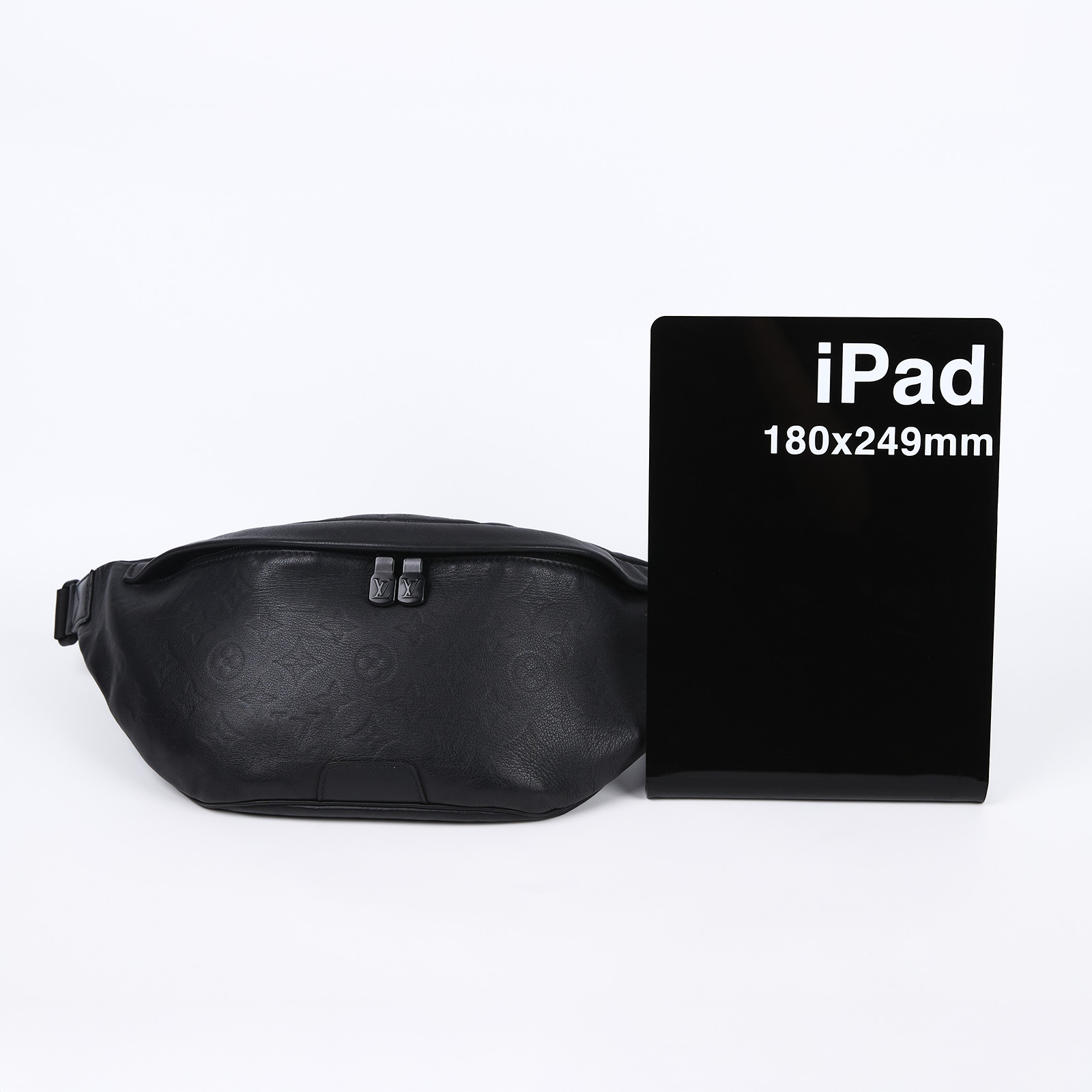 路易威登 LOUIS VUITTON Discovery 壓花小牛皮 腰包 黑色 M44388 黑壓紋DISCOVERY腰包 原廠盒子/防塵袋/購買證明/發票