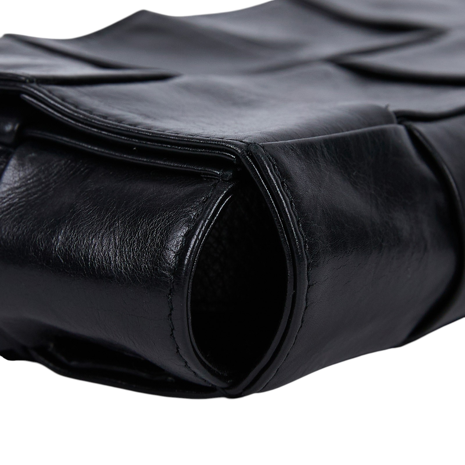 寶緹嘉 BOTTEGA VENETA Cassette 斜挎包 651053VCQ 晶片款 黑油蠟皮CASSETTE 4x2 背帶