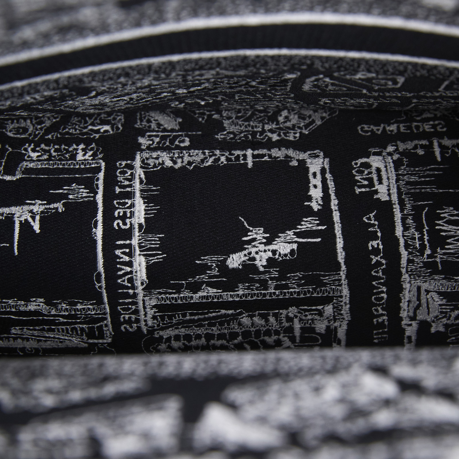 迪奧 CHRISTIAN DIOR Book Tote 小型 托特包 黑色 白色 M1296ZOMP 黑地圖BOOKTOTE 中號 防塵袋/保證卡